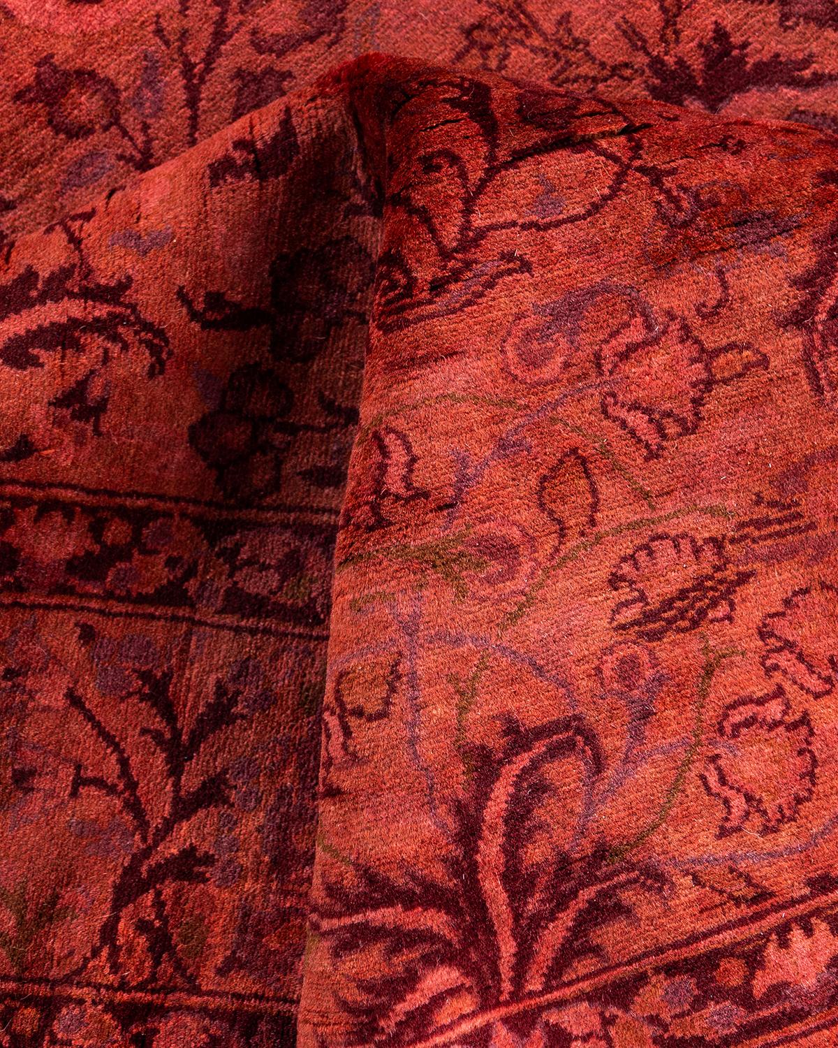 Contemporary Overdyed Hand Knotted Wool Pink Area Rug im Angebot 1
