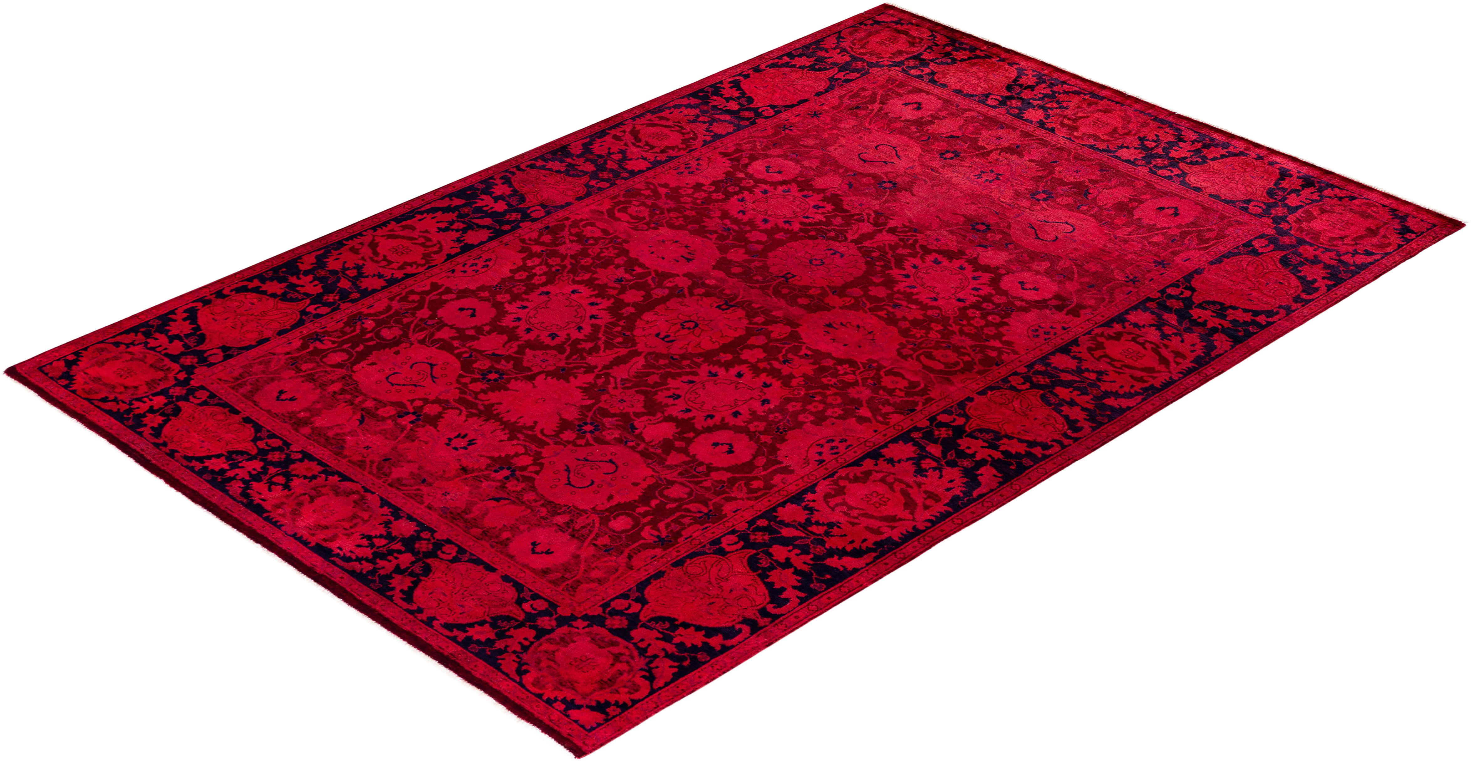 Contemporary Overdyed Hand Knotted Wool Pink Area Rugs (Tappeto rosa in lana) in vendita 2