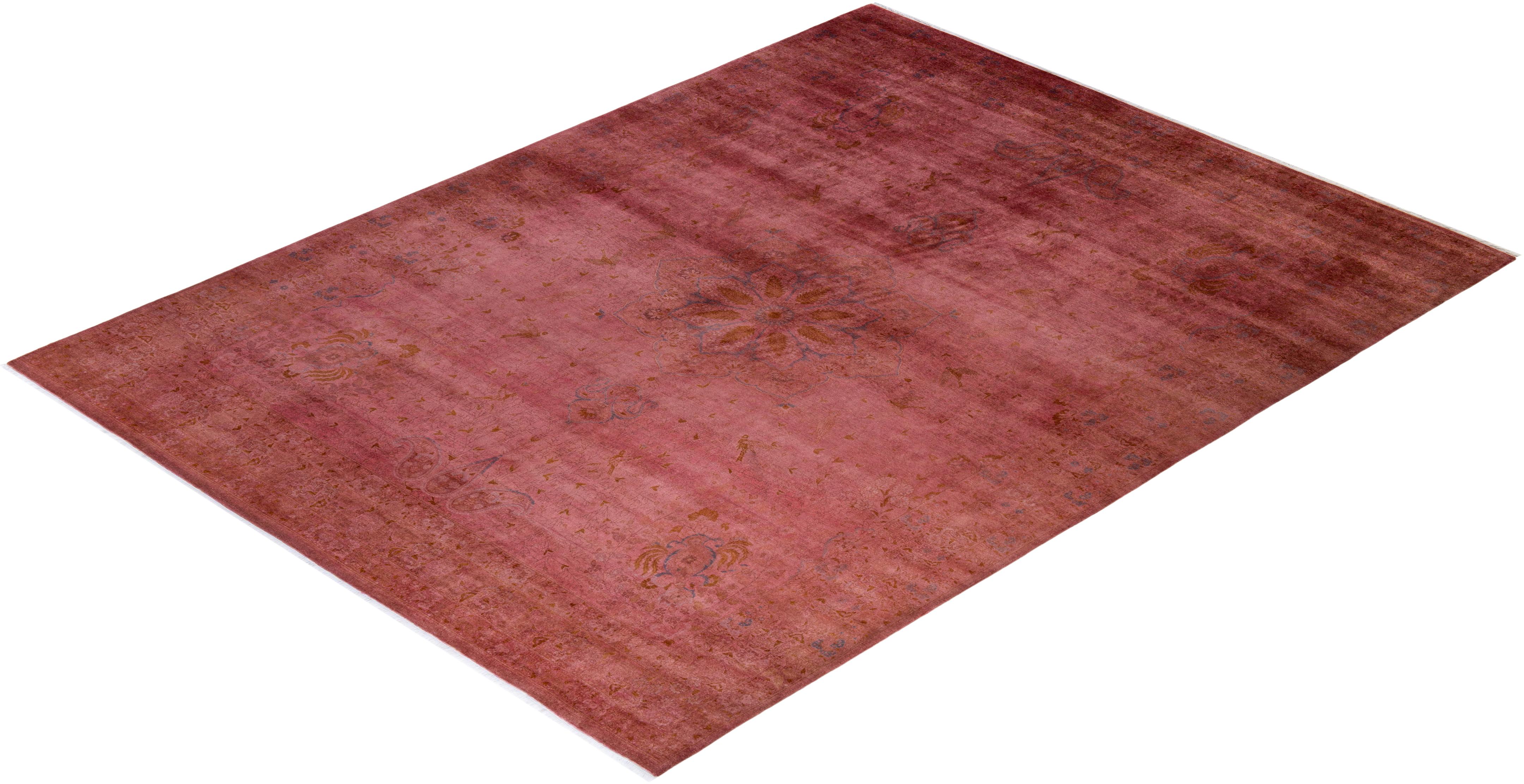 Alfombra de lana teñida a mano contemporánea rosa en venta 2