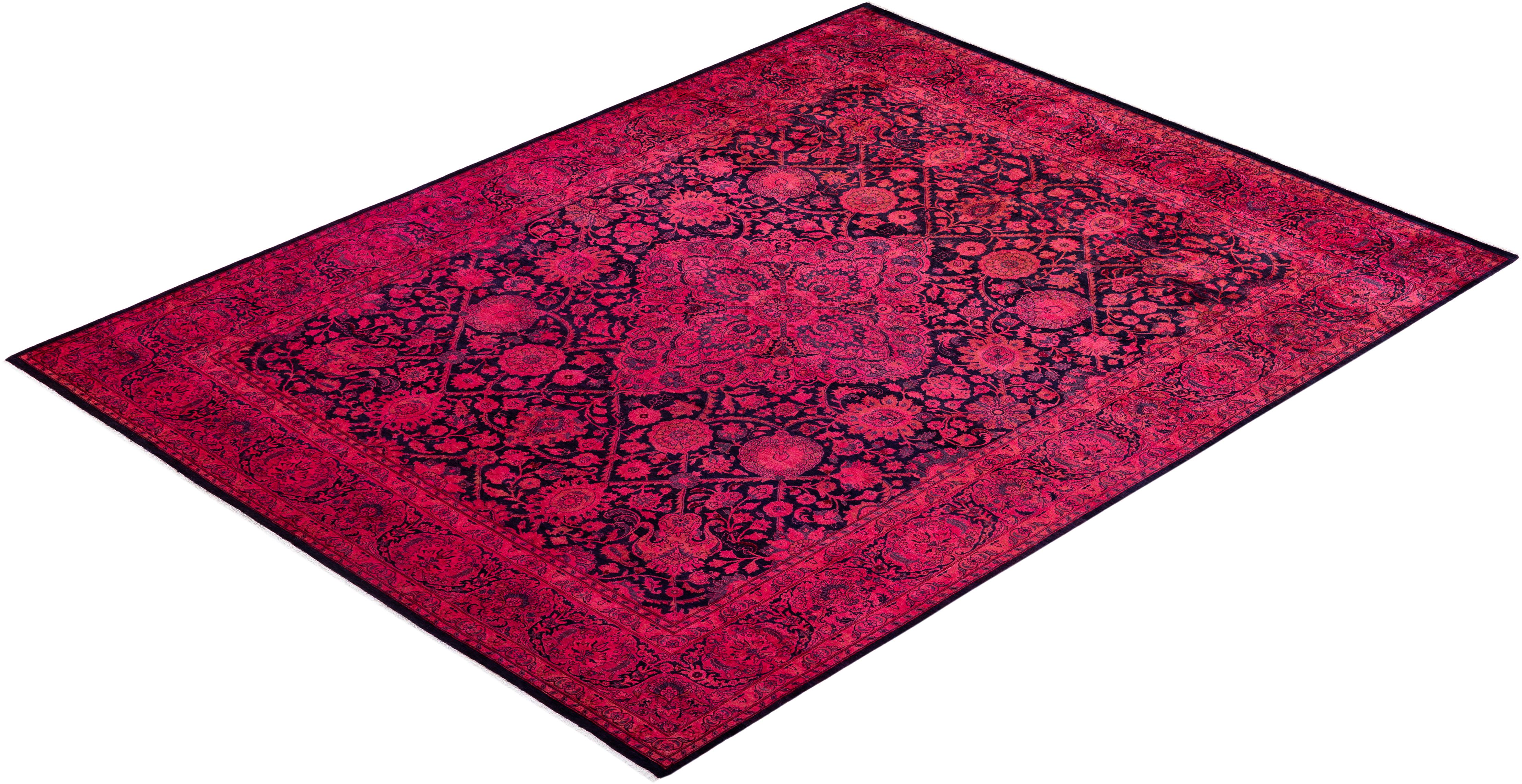 Tapis Contemporary en laine surteinte nouée à la main rose en vente 2