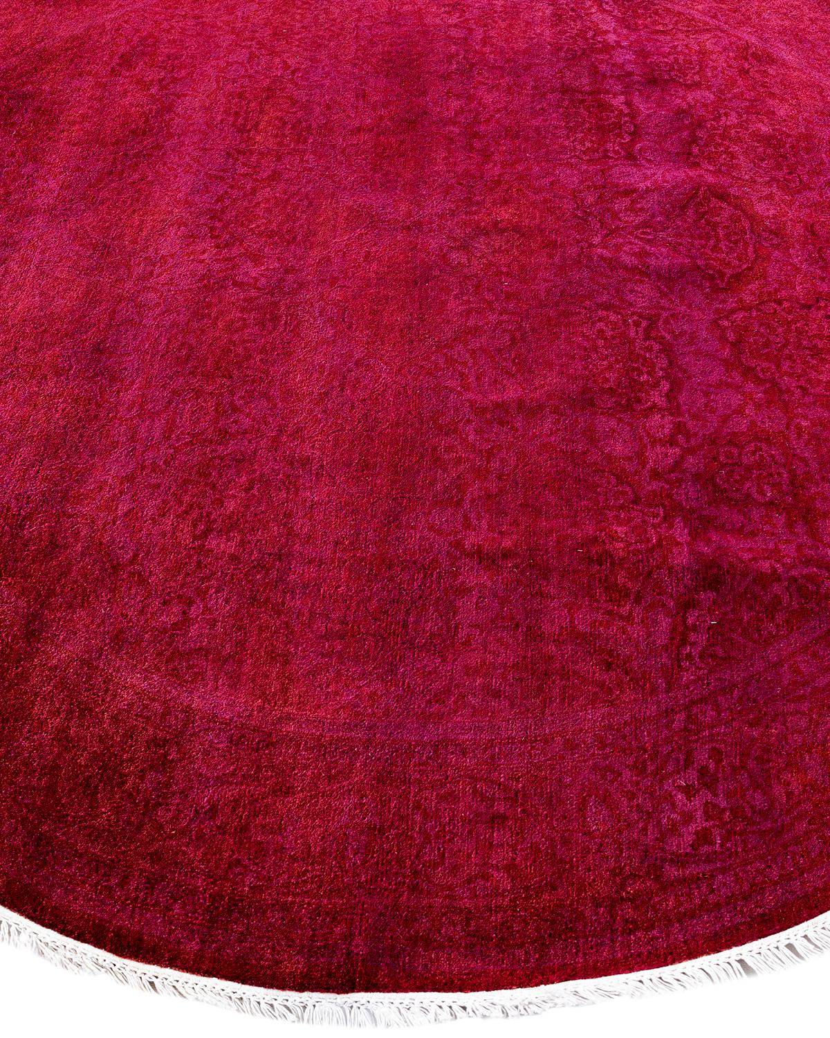Contemporary Overdyed Hand Knotted Wool Pink Round Area Rug In New Condition For Sale In Norwalk, CT