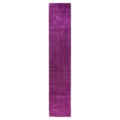 Tapis de course Contemporary en laine surteinte nouée à la main rose 2' 7" x 13' 9"
