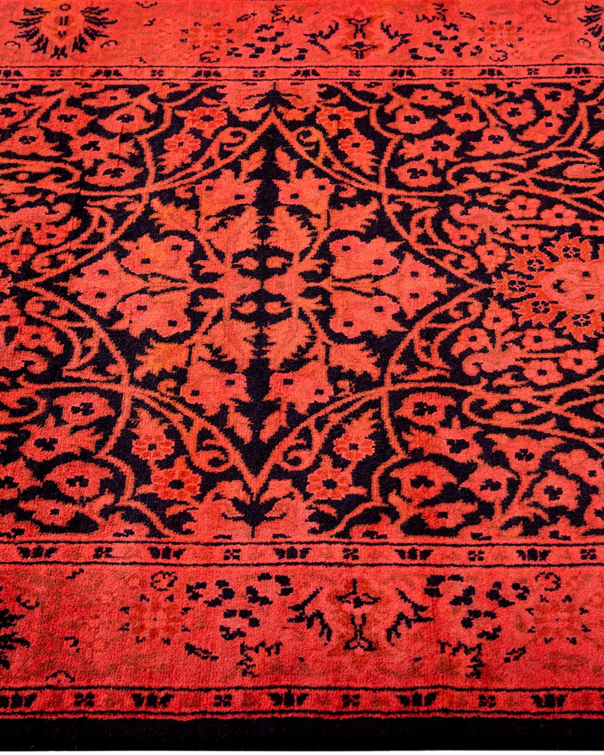 Traves de Mesa Contemporáneo Overdyed Hand Knotted Lana Rosa en Nuevo estado para la venta en Norwalk, CT