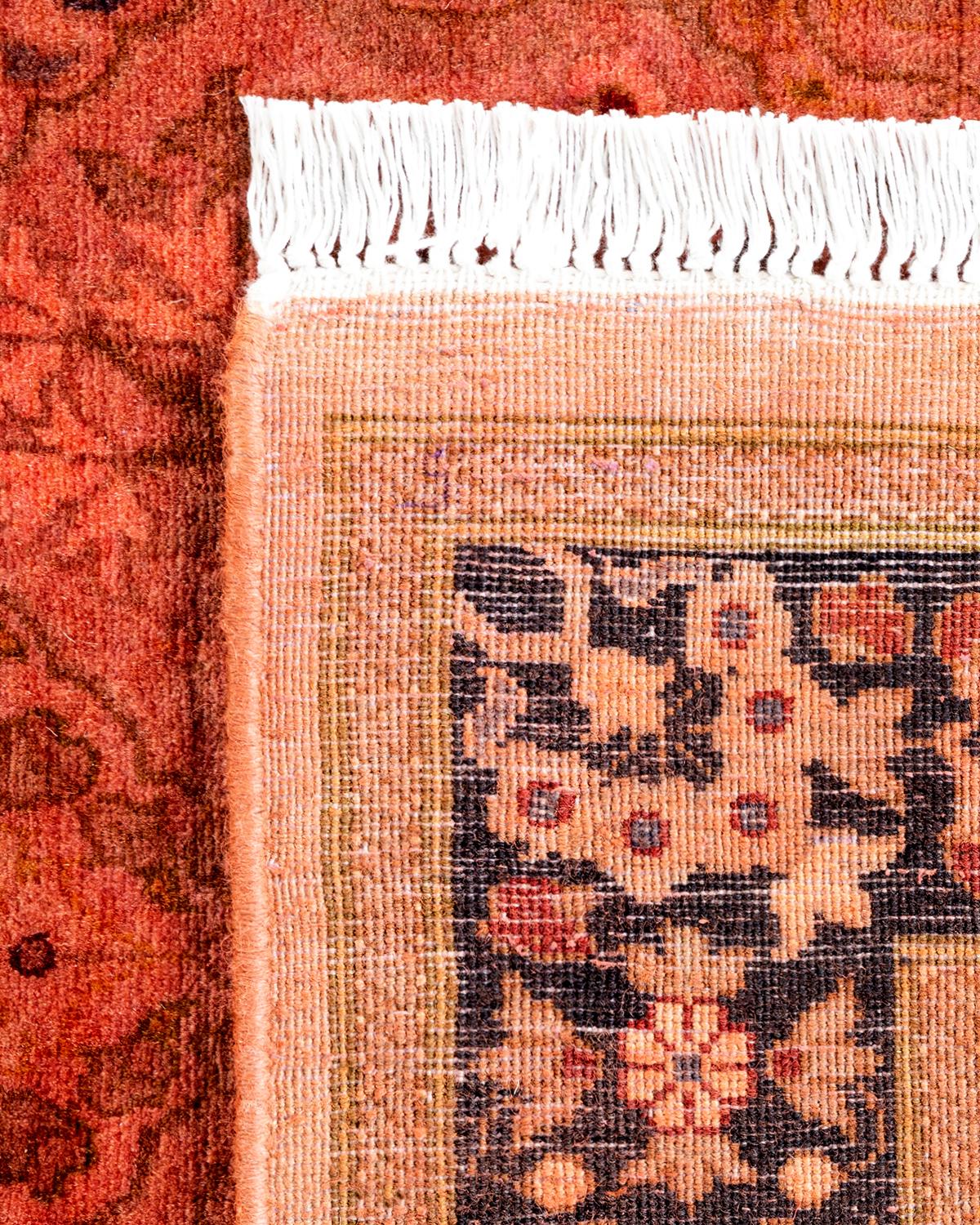 Traves de Mesa Contemporáneo Overdyed Hand Knotted Lana Rosa Siglo XXI y contemporáneo en venta