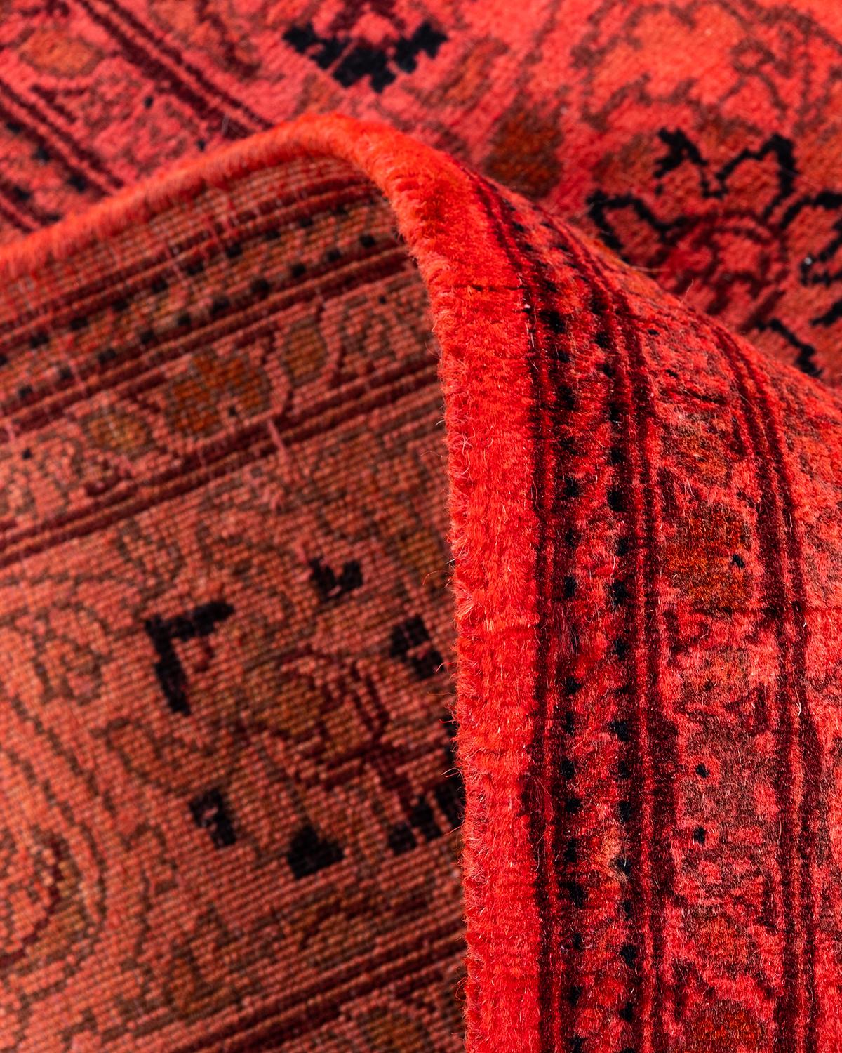Traves de Mesa Contemporáneo Overdyed Hand Knotted Lana Rosa en venta 1