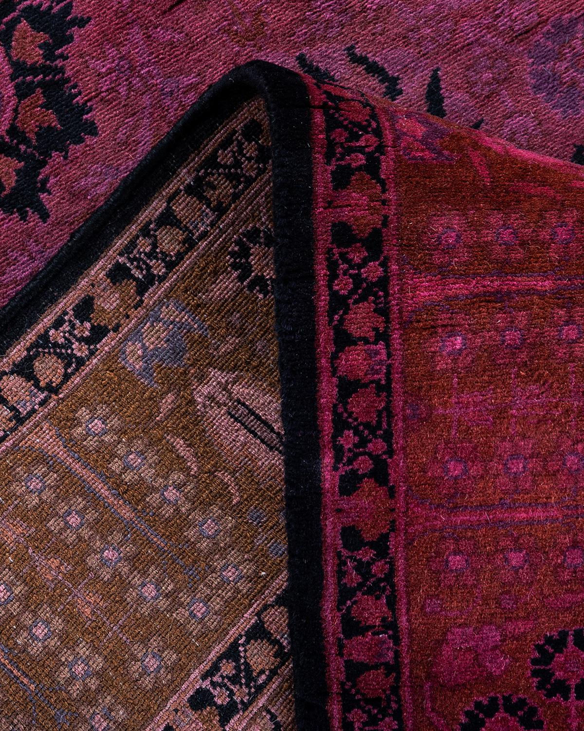 Laine Chemin de table contemporain en laine surteinte nouée à la main, de couleur rose en vente