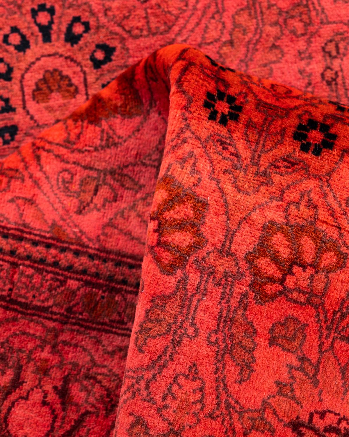 Traves de Mesa Contemporáneo Overdyed Hand Knotted Lana Rosa en venta 2