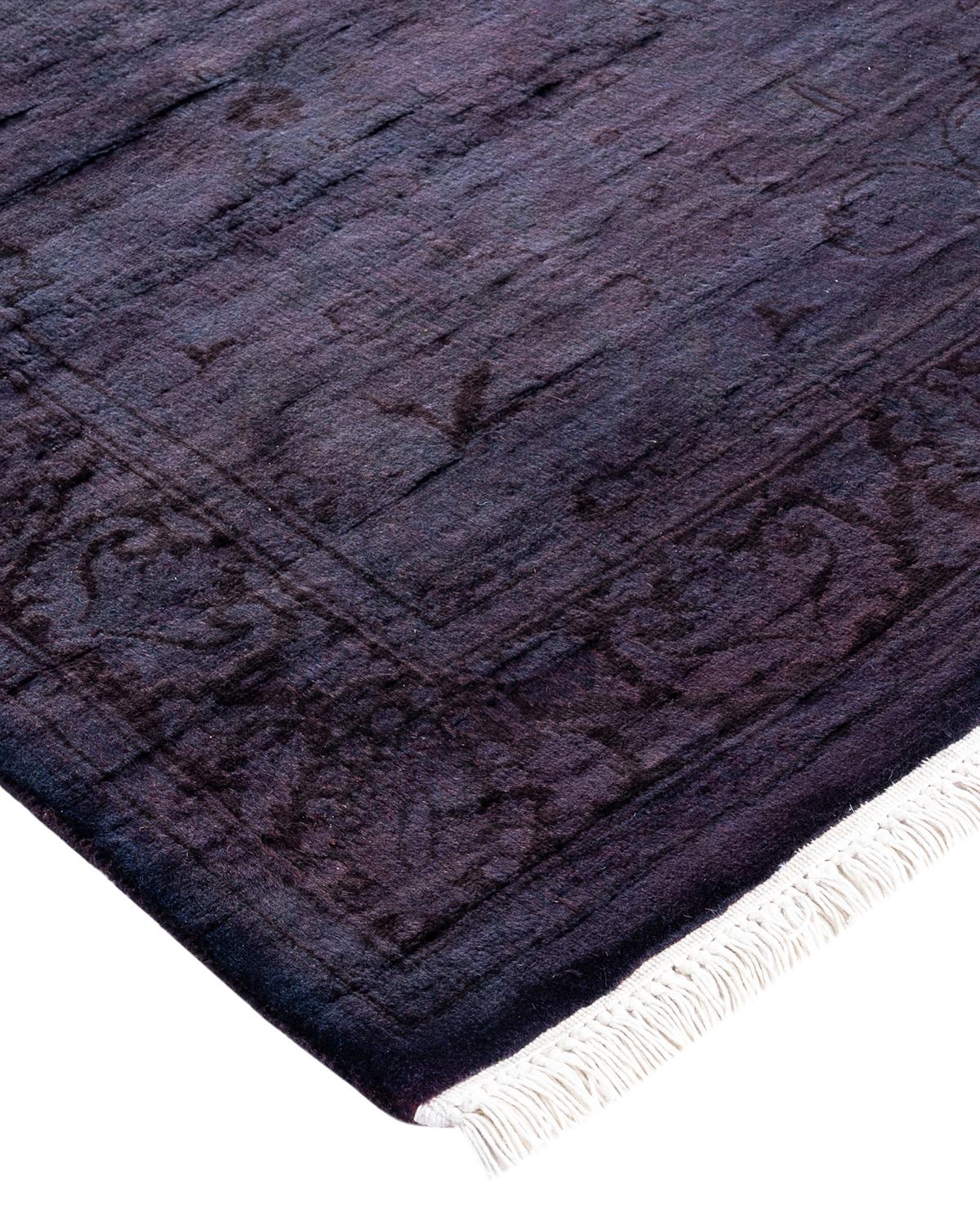 Vibrance-Teppiche sind der Inbegriff von Klassik mit Pfiff: traditionelle Muster in leuchtenden Farben gefärbt. Jeder handgeknüpfte Teppich wird mit einem 100 % natürlichen botanischen Farbstoff gewaschen, der verborgene Nuancen in den Mustern