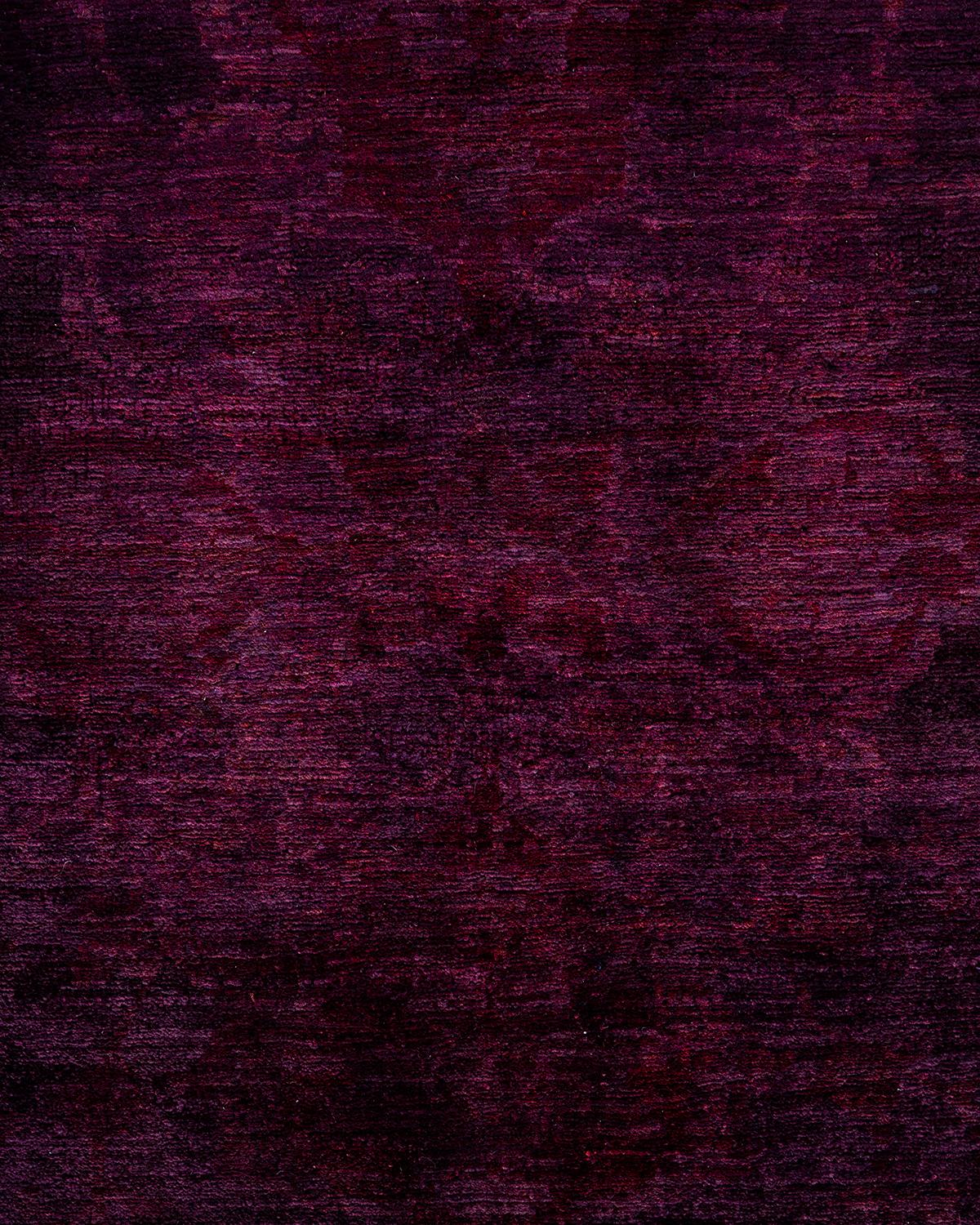 Contemporary Overdyed Hand Knotted Wool Purple Area Rug (Pakistanisch) im Angebot