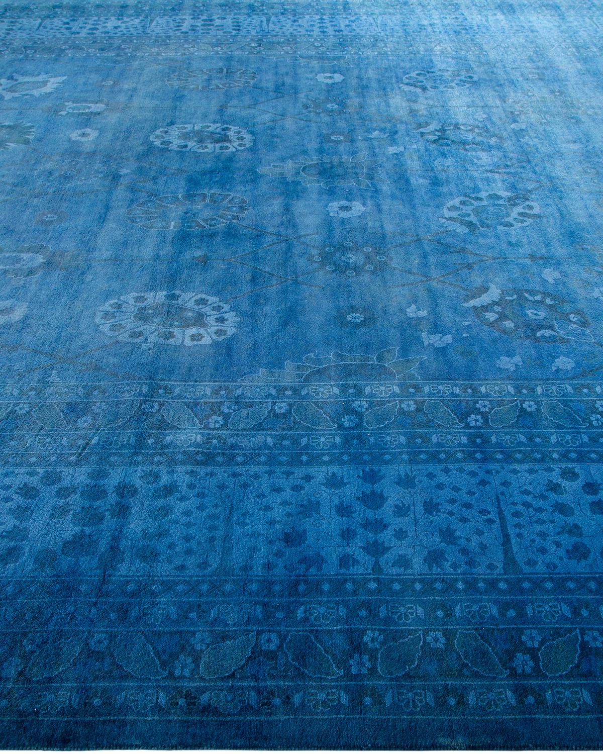 Contemporary Overdyed Hand Knotted Wool Purple Area Rugs (Tappeto di lana viola sovratinto) In condizioni Nuovo in vendita a Norwalk, CT