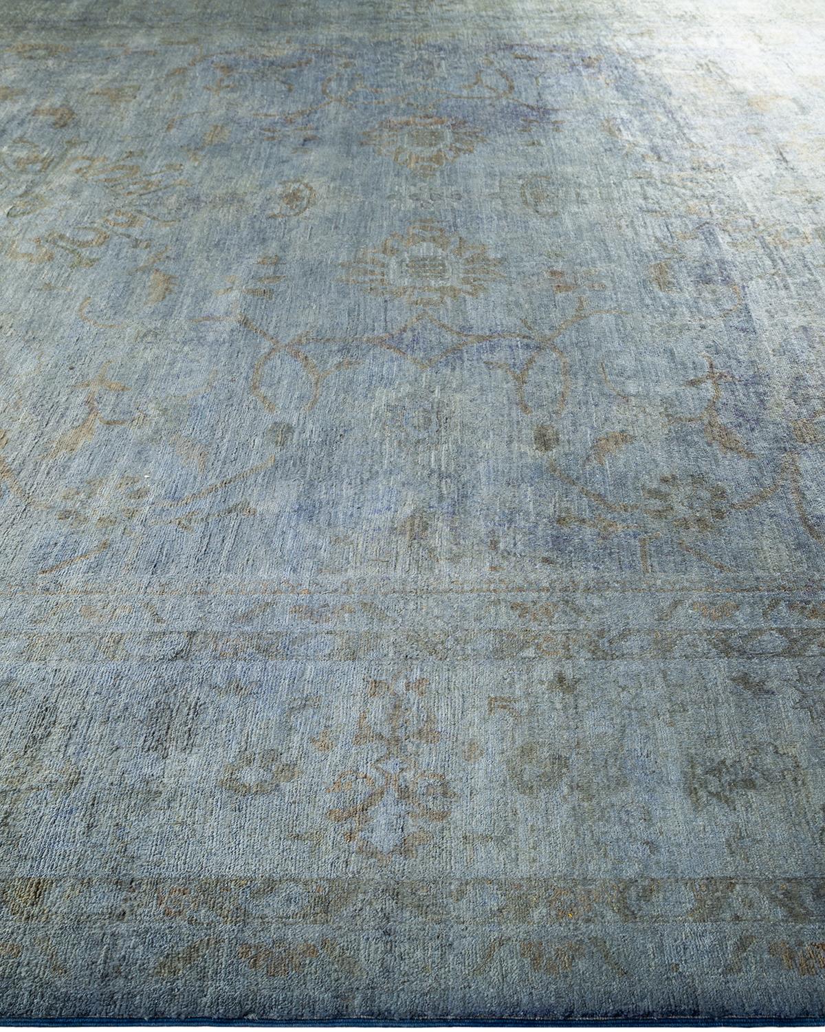 Alfombra de lana teñida a mano contemporánea violeta en Nuevo estado para la venta en Norwalk, CT