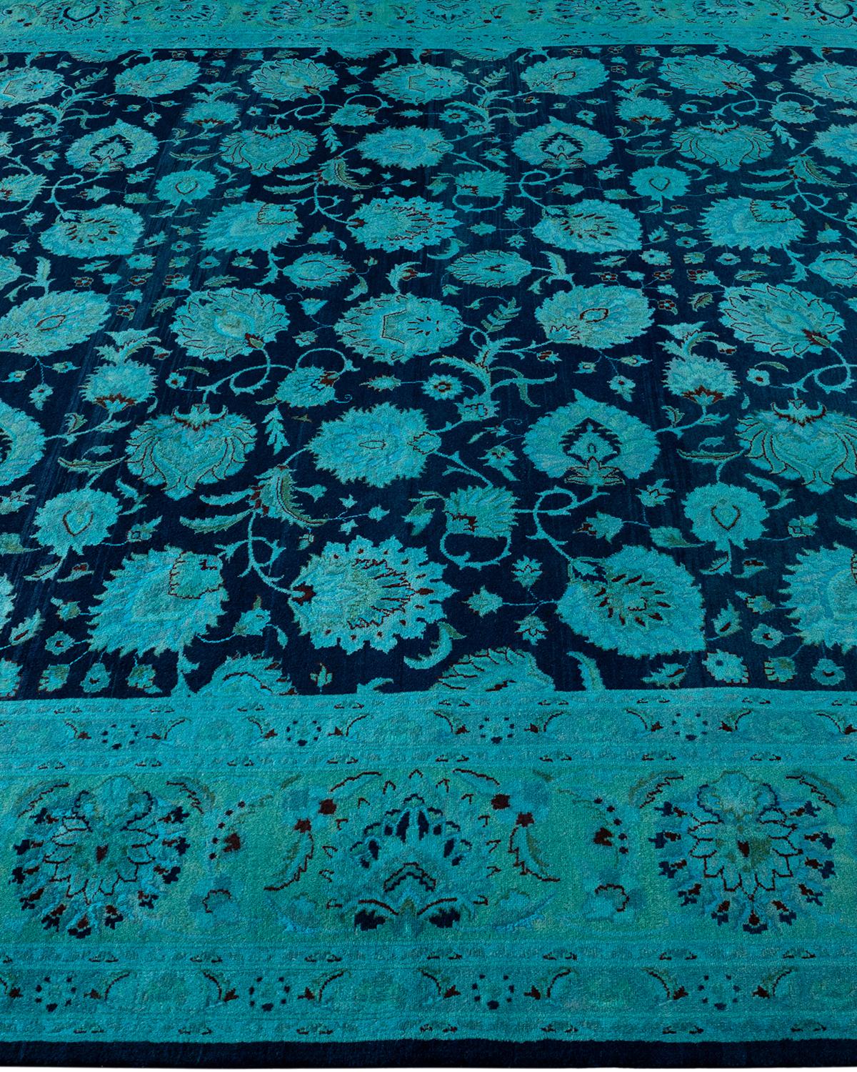 Contemporary Overdyed Hand Knotted Wool Purple Area Rug im Zustand „Neu“ im Angebot in Norwalk, CT