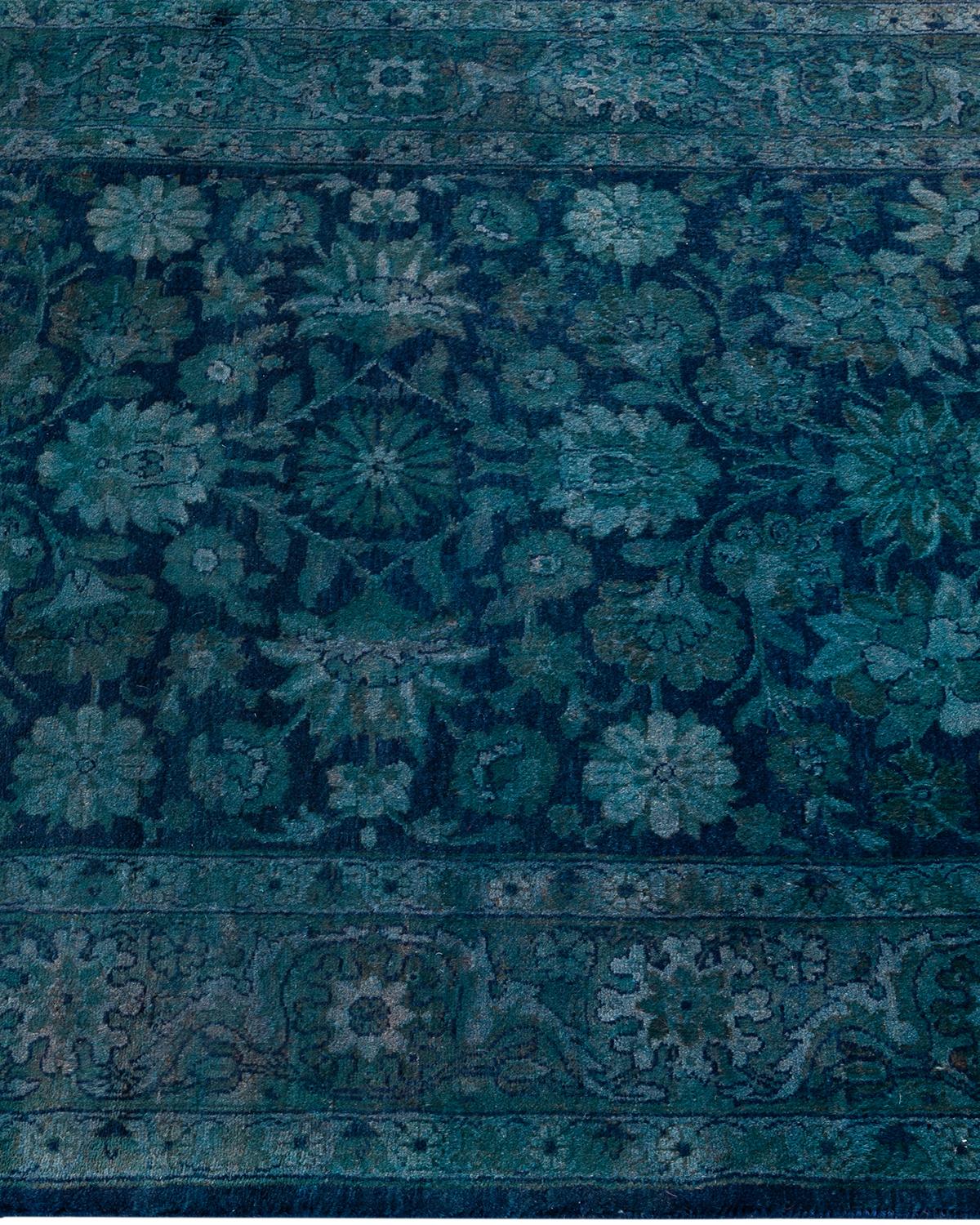 Contemporary Overdyed Hand Knotted Wool Purple Area Rugs (Tappeto di lana viola sovratinto) In condizioni Nuovo in vendita a Norwalk, CT