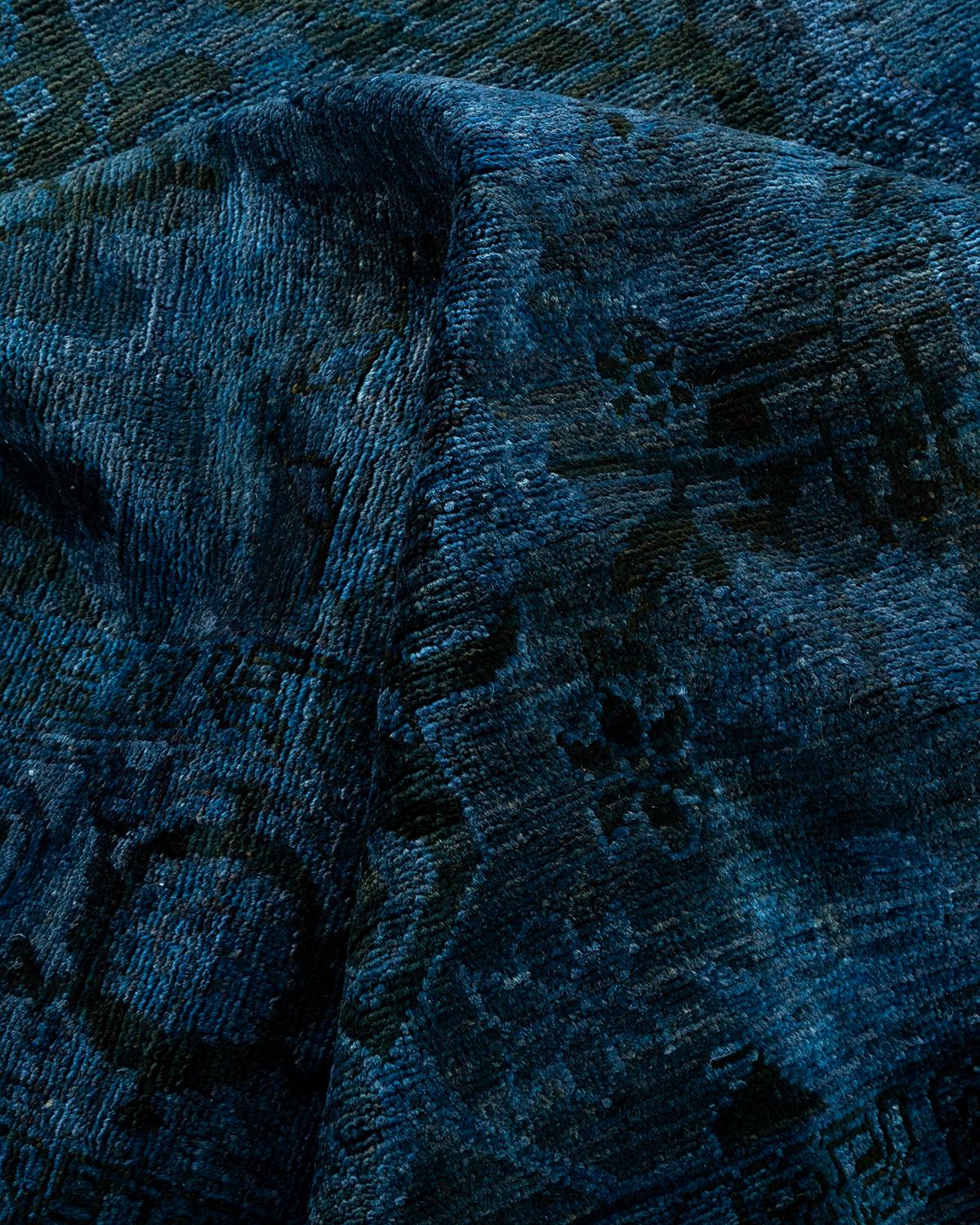 Contemporary Overdyed Hand Knotted Wool Purple Area Rugs (Tappeto di lana viola sovratinto) in vendita 1