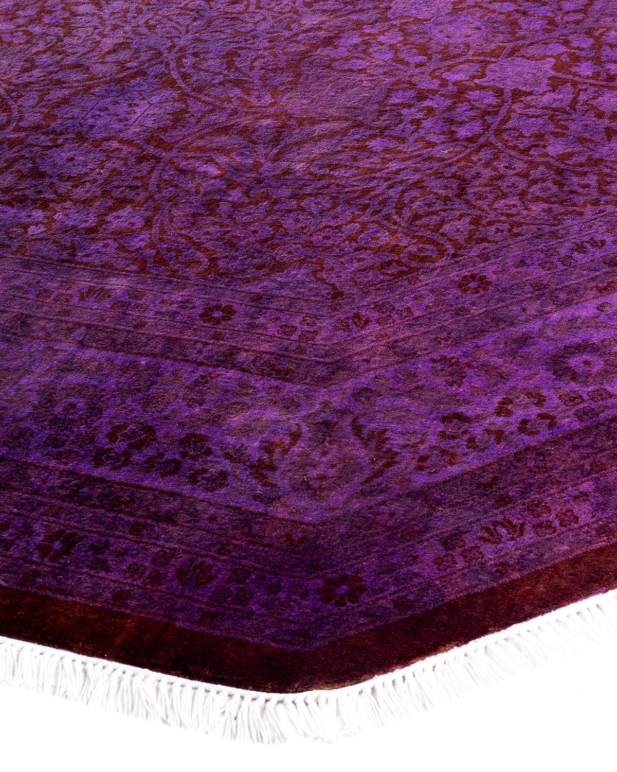 Vibrance-Teppiche sind der Inbegriff von Klassik mit Pfiff: traditionelle Muster in leuchtenden Farben gefärbt. Jeder handgeknüpfte Teppich wird mit einem 100 % natürlichen botanischen Farbstoff gewaschen, der verborgene Nuancen in den Mustern