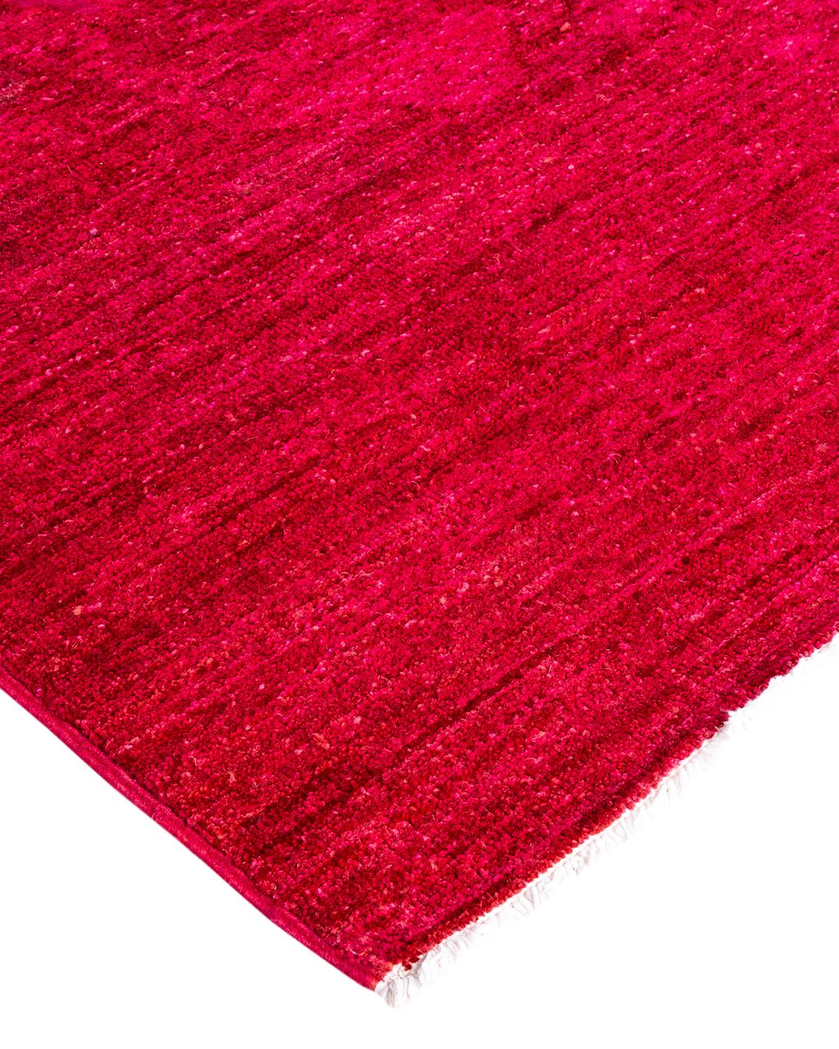 Vibrance-Teppiche sind der Inbegriff von Klassik mit Pfiff: traditionelle Muster in leuchtenden Farben gefärbt. Jeder handgeknüpfte Teppich wird mit einem 100 % natürlichen botanischen Farbstoff gewaschen, der verborgene Nuancen in den Mustern