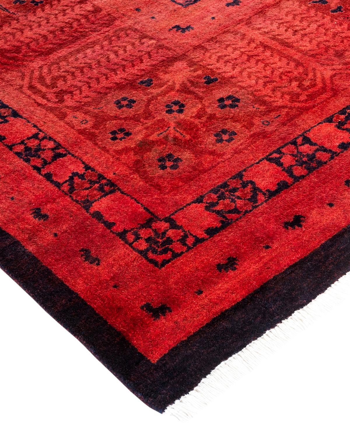 Vibrance-Teppiche sind der Inbegriff von Klassik mit Pfiff: traditionelle Muster in leuchtenden Farben gefärbt. Jeder handgeknüpfte Teppich wird mit einem 100% natürlichen botanischen Farbstoff gewaschen, der verborgene Nuancen in den Mustern