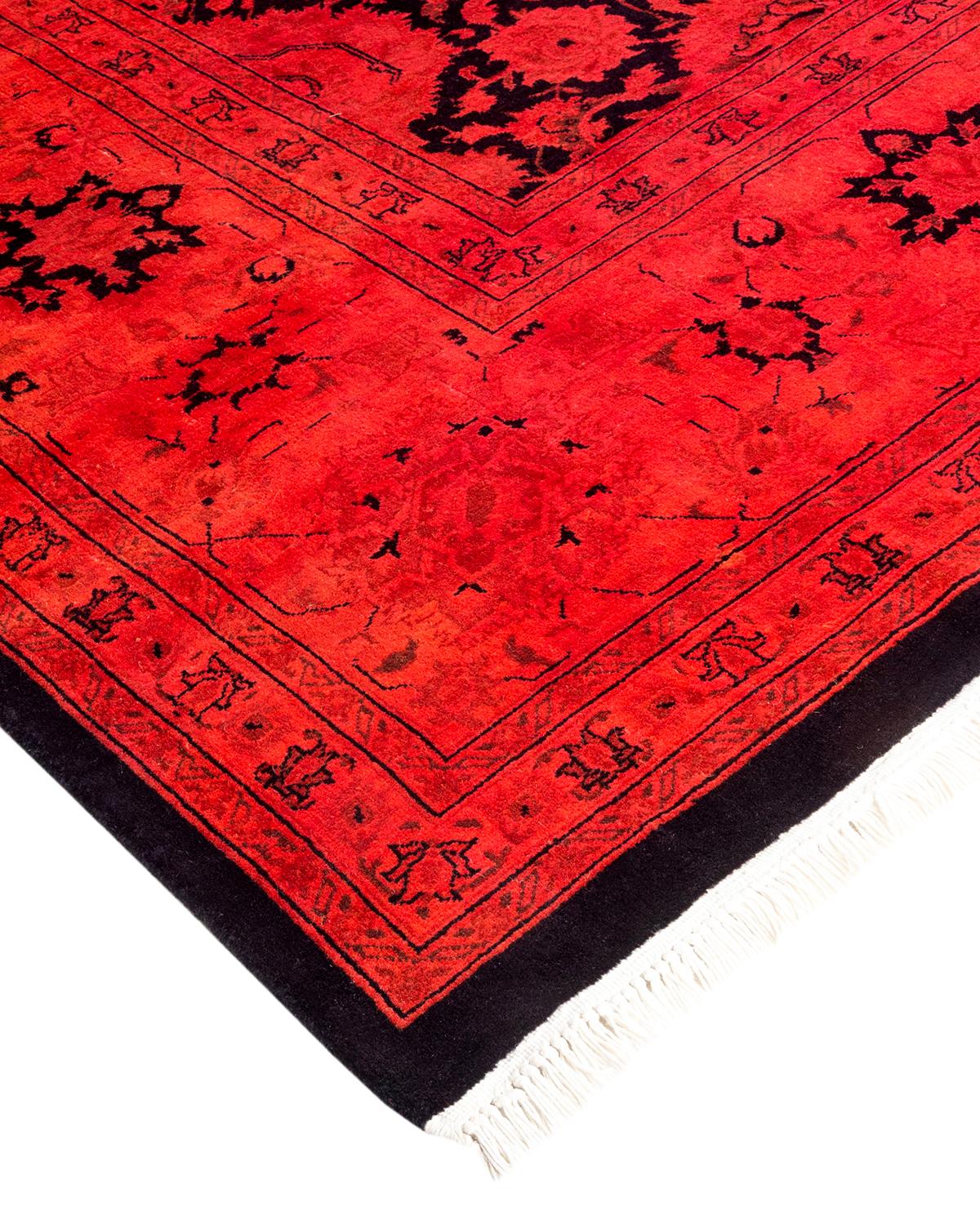 Vibrance-Teppiche sind der Inbegriff von Klassik mit Pfiff: traditionelle Muster in leuchtenden Farben gefärbt. Jeder handgeknüpfte Teppich wird mit einem 100% natürlichen botanischen Farbstoff gewaschen, der verborgene Nuancen in den Mustern
