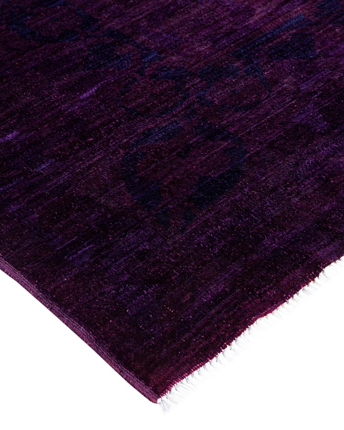 Vibrance-Teppiche sind der Inbegriff von Klassik mit Pfiff: traditionelle Muster in leuchtenden Farben gefärbt. Jeder handgeknüpfte Teppich wird mit einem 100 % natürlichen botanischen Farbstoff gewaschen, der verborgene Nuancen in den Mustern