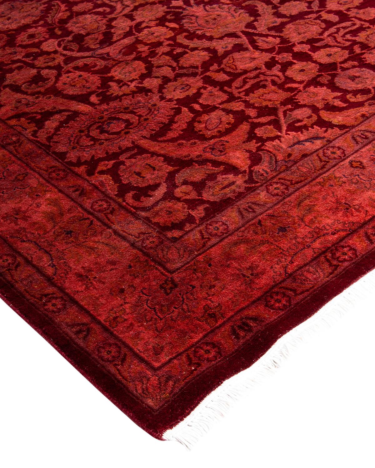 I tappeti Vibrance rappresentano il classico con un tocco di classe: motivi tradizionali sovratinti con colori brillanti. Ogni tappeto annodato a mano viene lavato con una tintura botanica 100% naturale che rivela le sfumature nascoste degli am