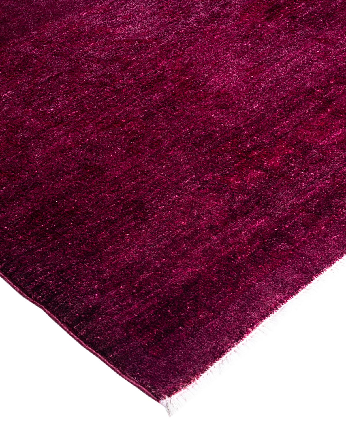 Vibrance-Teppiche sind der Inbegriff von Klassik mit Pfiff: traditionelle Muster in leuchtenden Farben gefärbt. Jeder handgeknüpfte Teppich wird mit einem 100 % natürlichen botanischen Farbstoff gewaschen, der verborgene Nuancen in den Mustern
