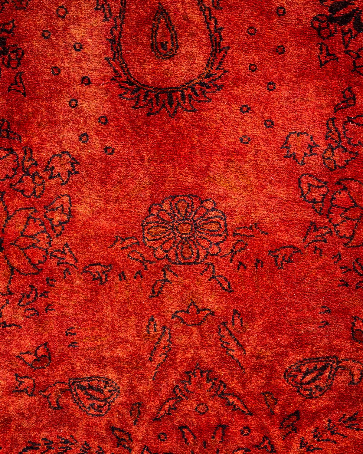 Alfombra de lana roja teñida a mano contemporánea Pakistaní en venta