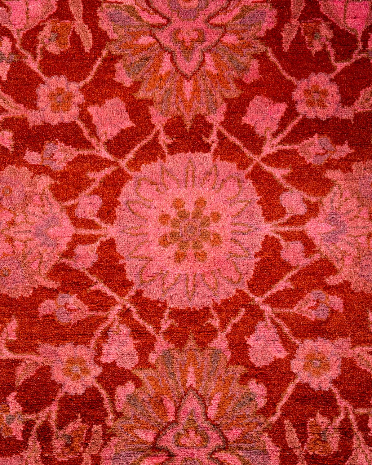 Contemporary Overdyed Hand Knotted Wool Red Area Rug (Pakistanisch) im Angebot