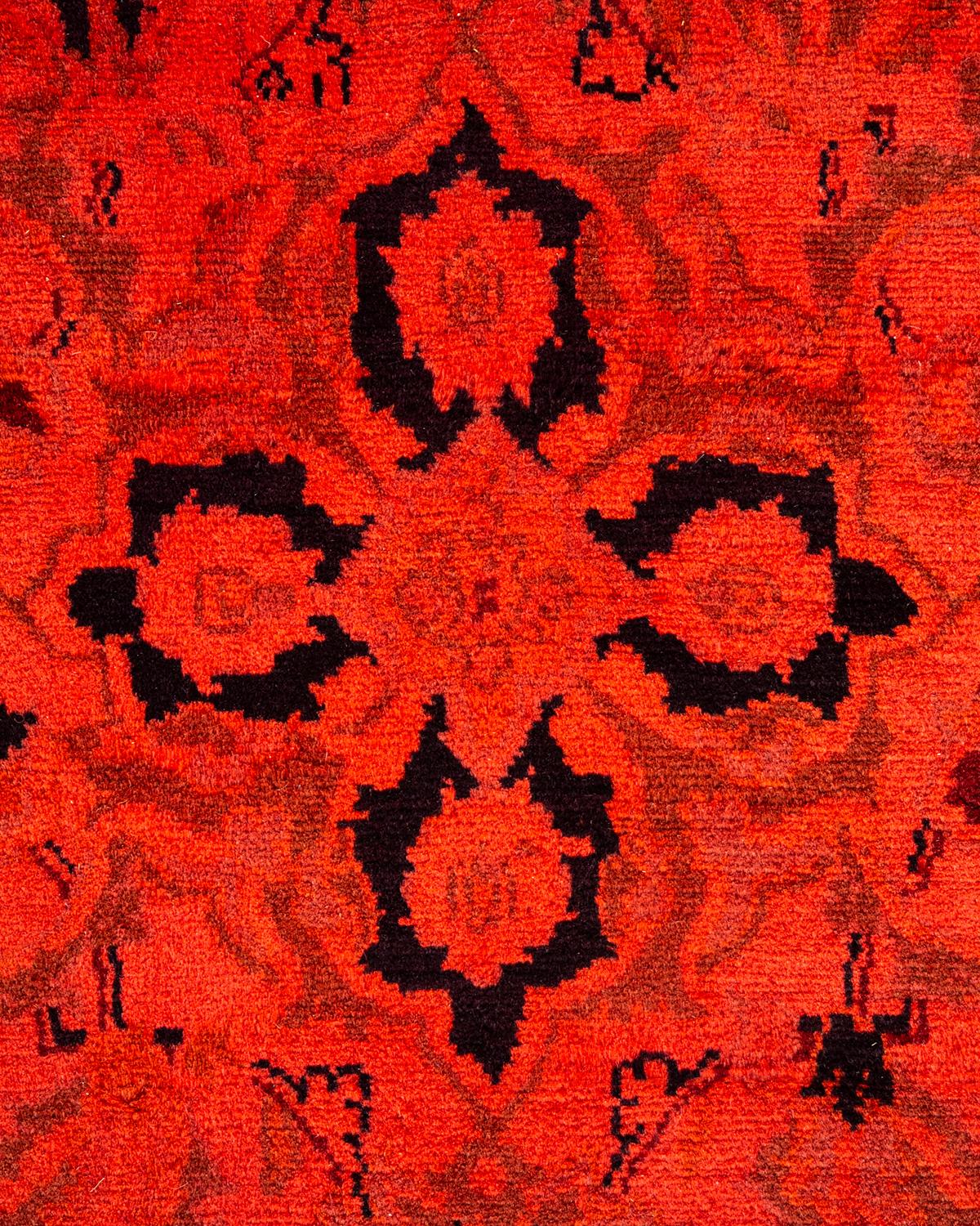 Contemporary Overdyed Hand Knotted Wool Red Area Rug (Pakistanisch) im Angebot