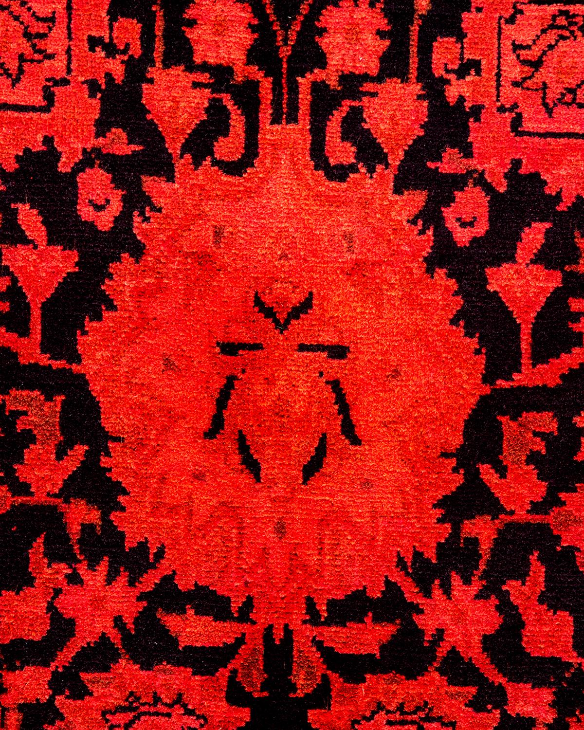 Contemporary Overdyed Hand Knotted Wool Red Area Rug (Pakistanisch) im Angebot
