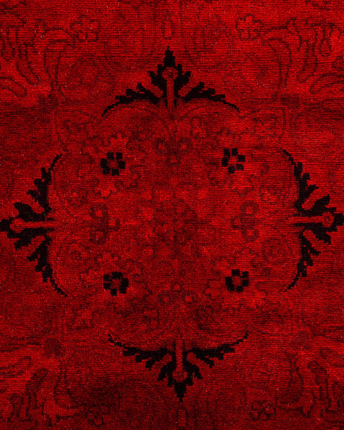 Contemporary Overdyed Hand Knotted Wool Red Area Rug (Pakistanisch) im Angebot