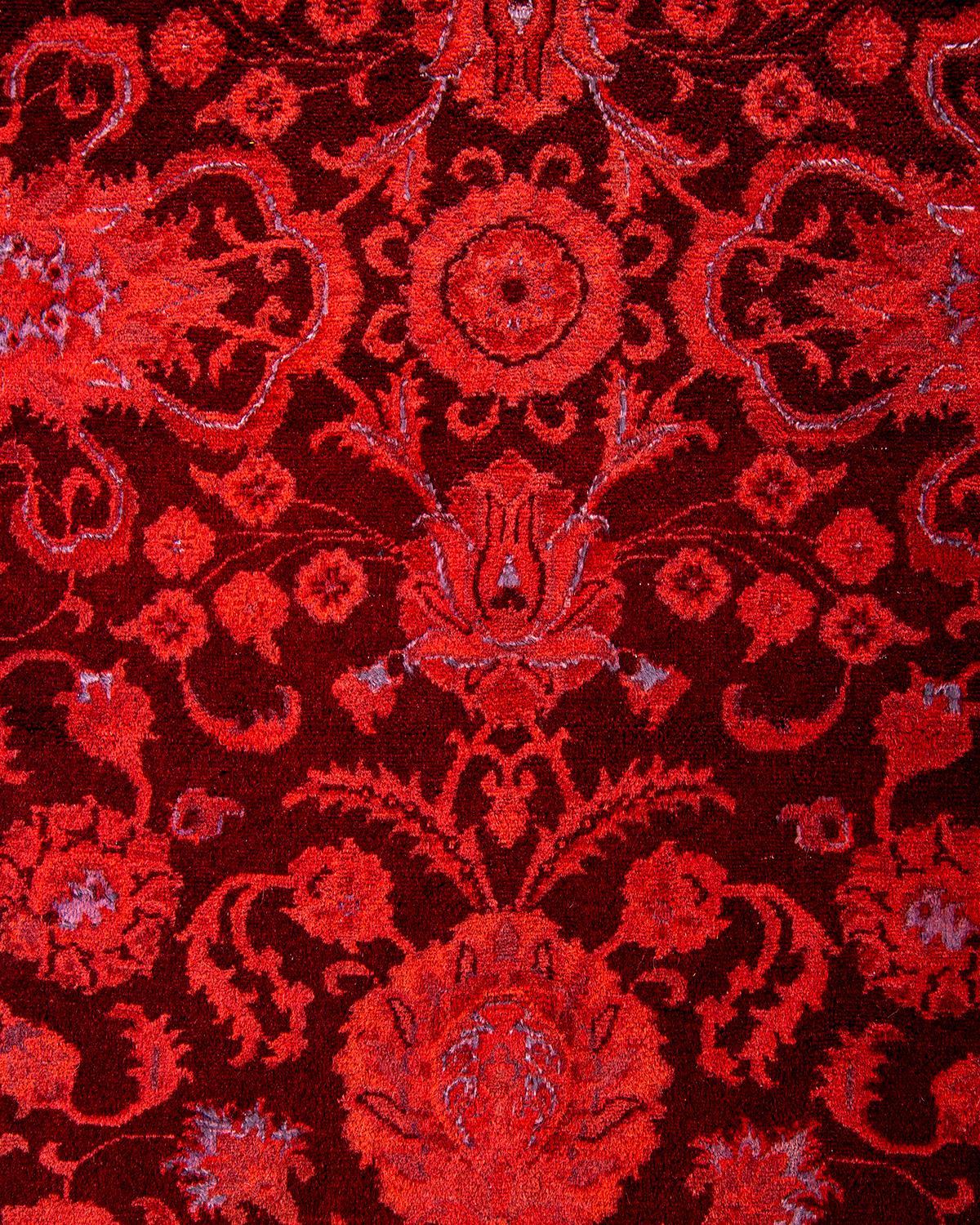 Contemporary Overdyed Hand Knotted Wool Red Area Rug (Pakistanisch) im Angebot