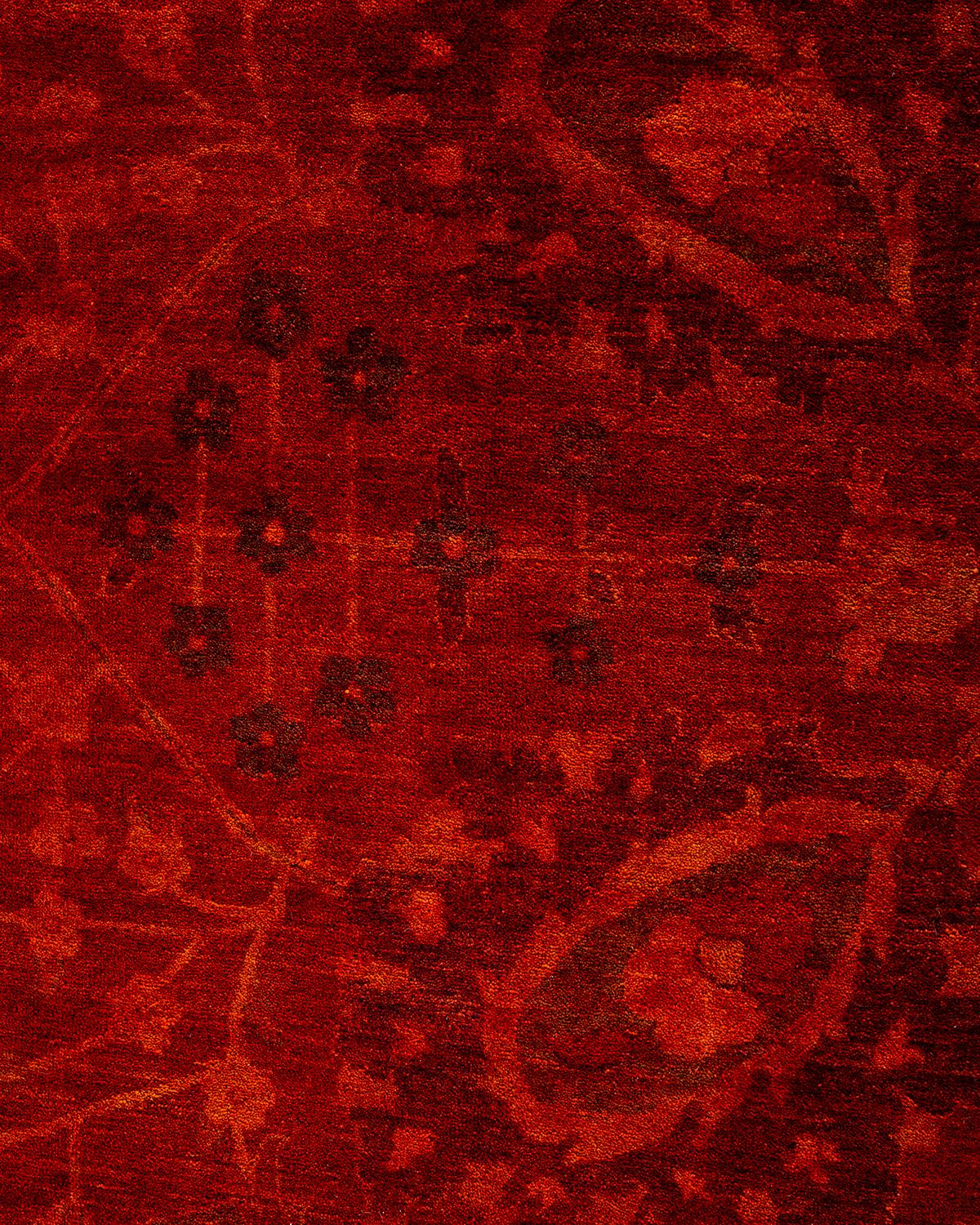 Contemporary Overdyed Hand Knotted Wool Red Area Rug (Pakistanisch) im Angebot