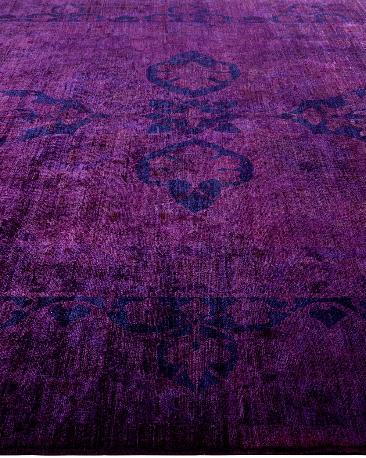 Contemporary Overdyed Hand Knotted Wool Red Area Rug im Zustand „Neu“ im Angebot in Norwalk, CT