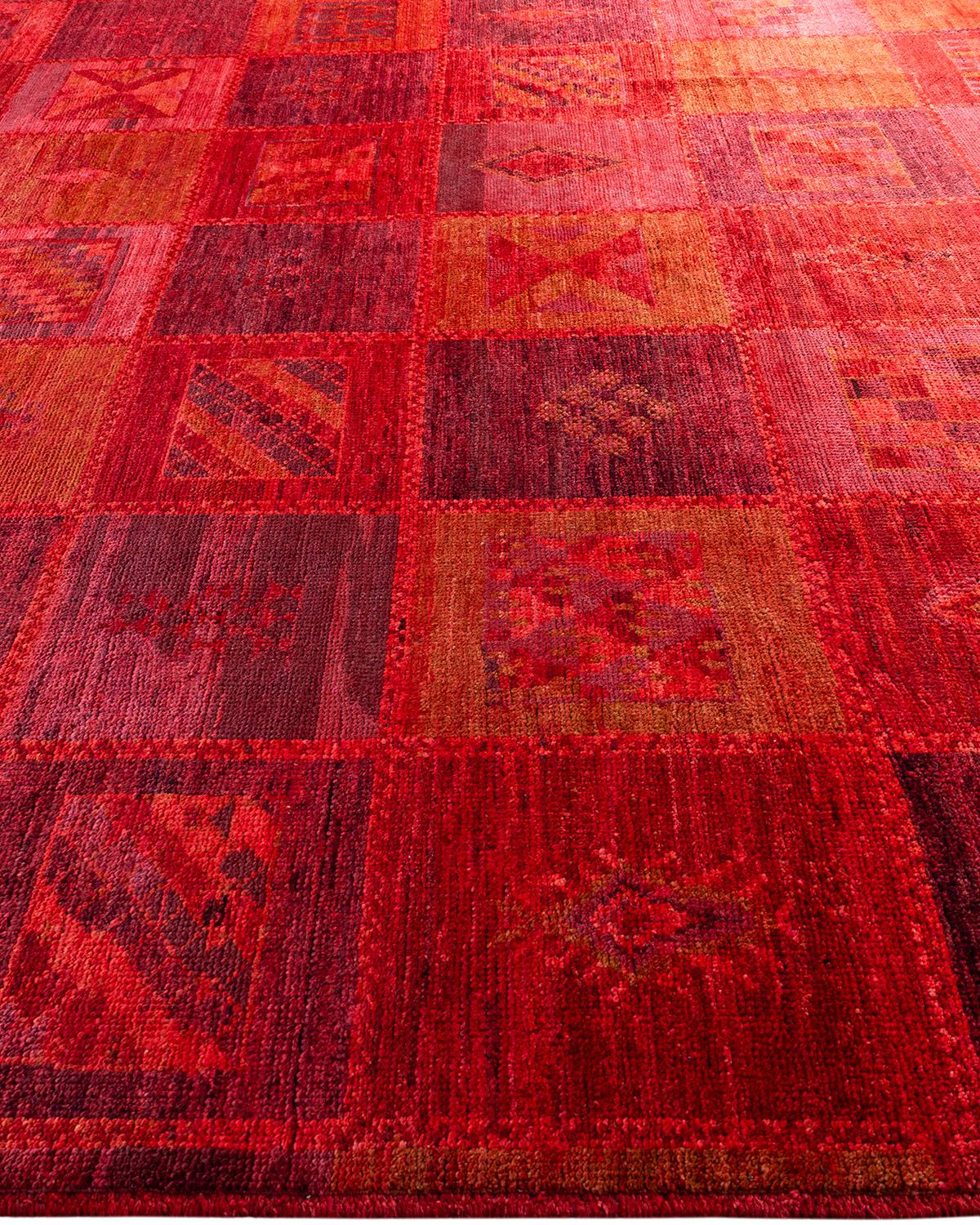 Contemporary Overdyed Hand Knotted Wool Red Area Rug im Zustand „Neu“ im Angebot in Norwalk, CT