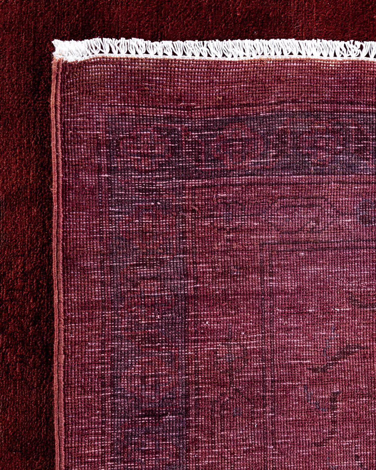Contemporary Overdyed Hand Knotted Wool Red Area Rug (21. Jahrhundert und zeitgenössisch) im Angebot