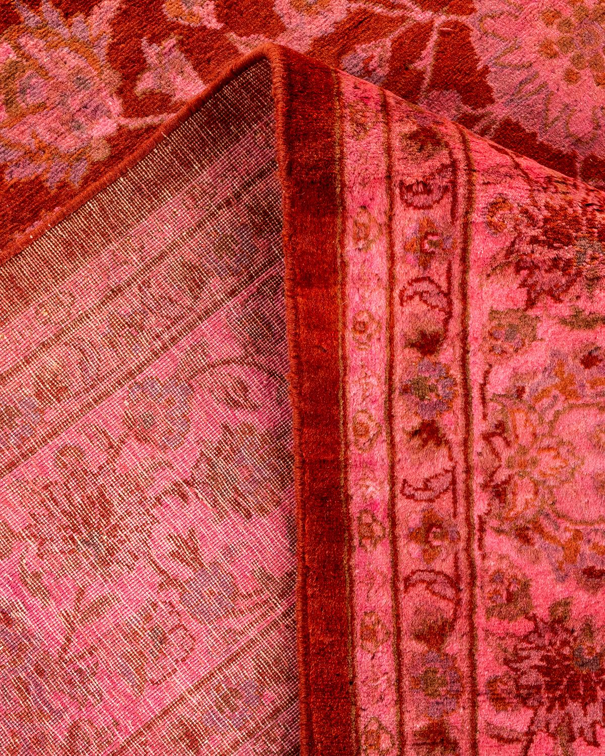 Contemporary Overdyed Hand Knotted Wool Red Area Rug (Wolle) im Angebot