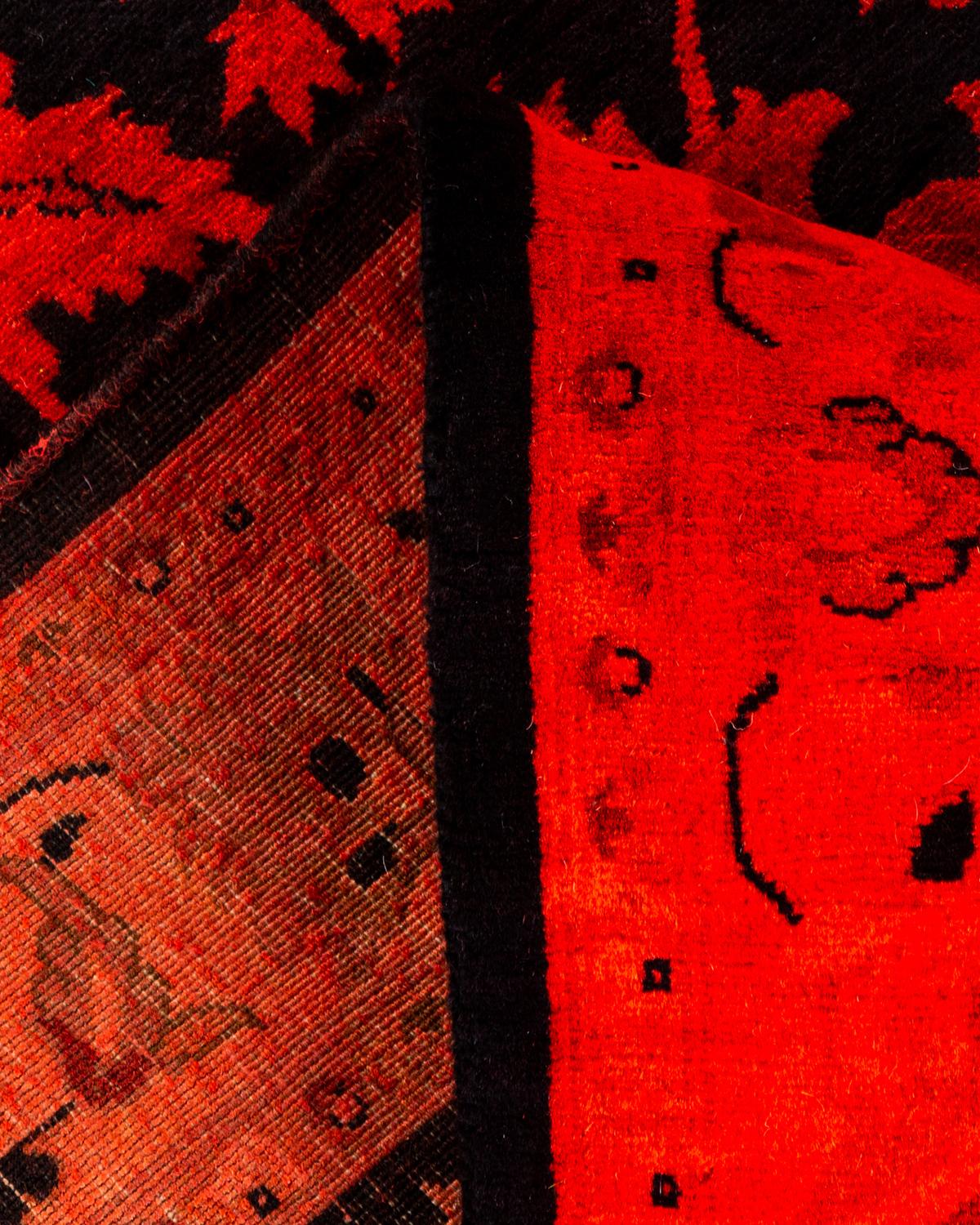 Laine Tapis de sol contemporain en laine surteinte nouée à la main, rouge en vente