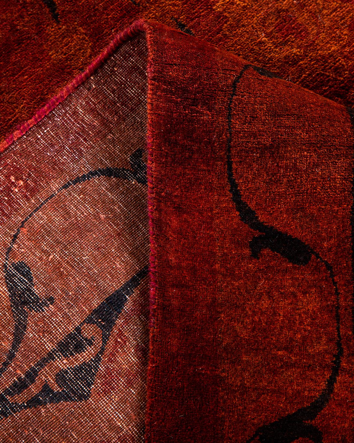 Contemporary Overdyed Hand Knotted Wool Red Area Rug (Wolle) im Angebot