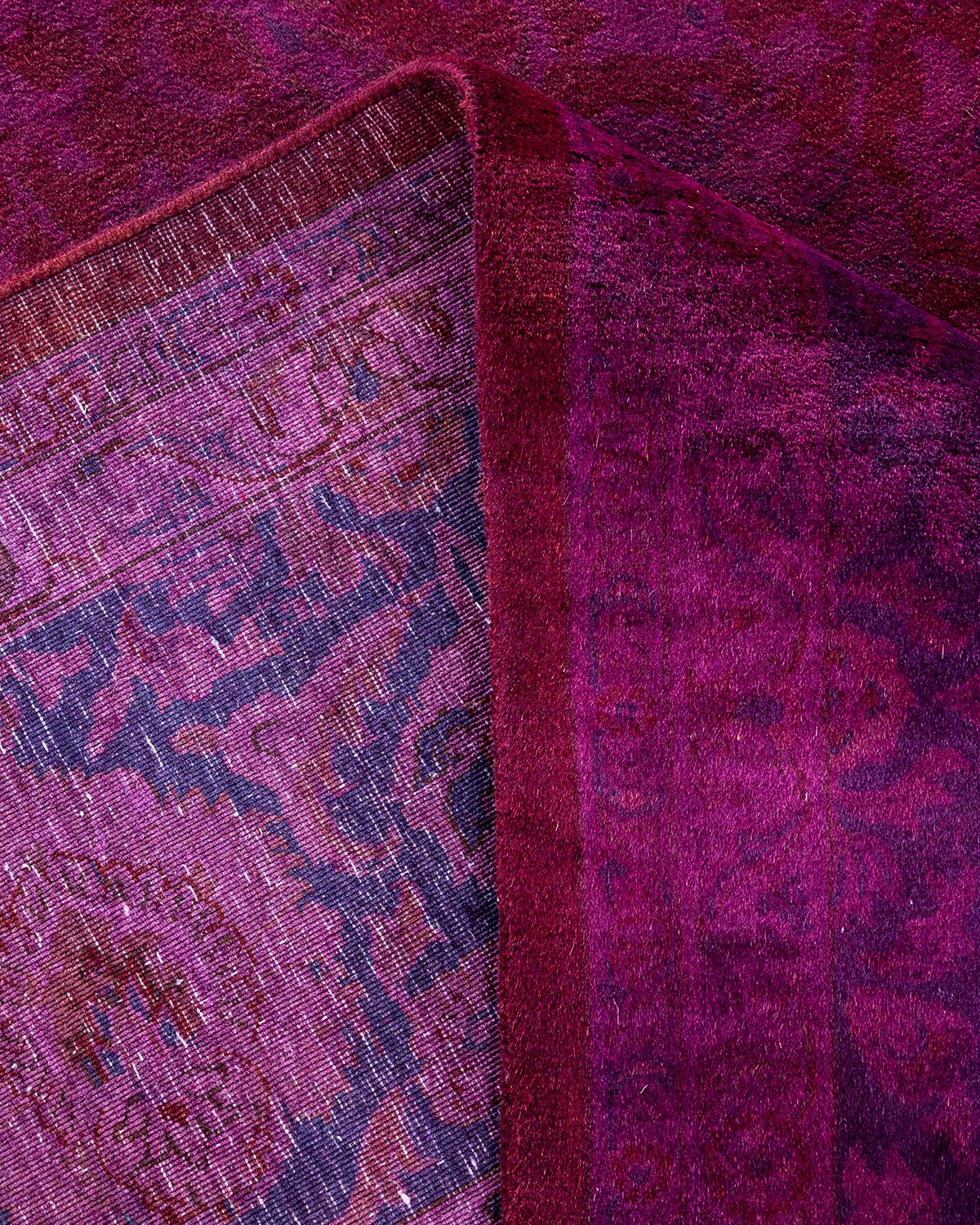 Contemporary Overdyed Hand Knotted Wool Red Area Rug (Wolle) im Angebot