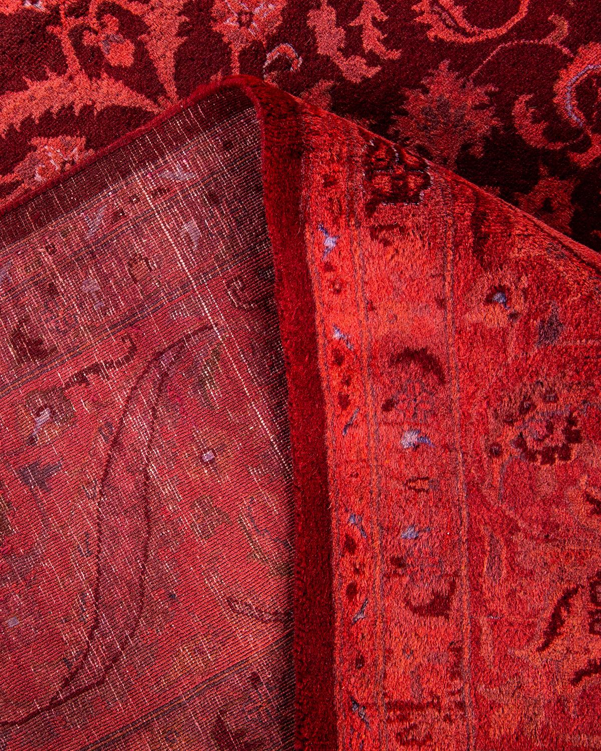 Contemporary Overdyed Hand Knotted Wool Red Area Rug (Wolle) im Angebot