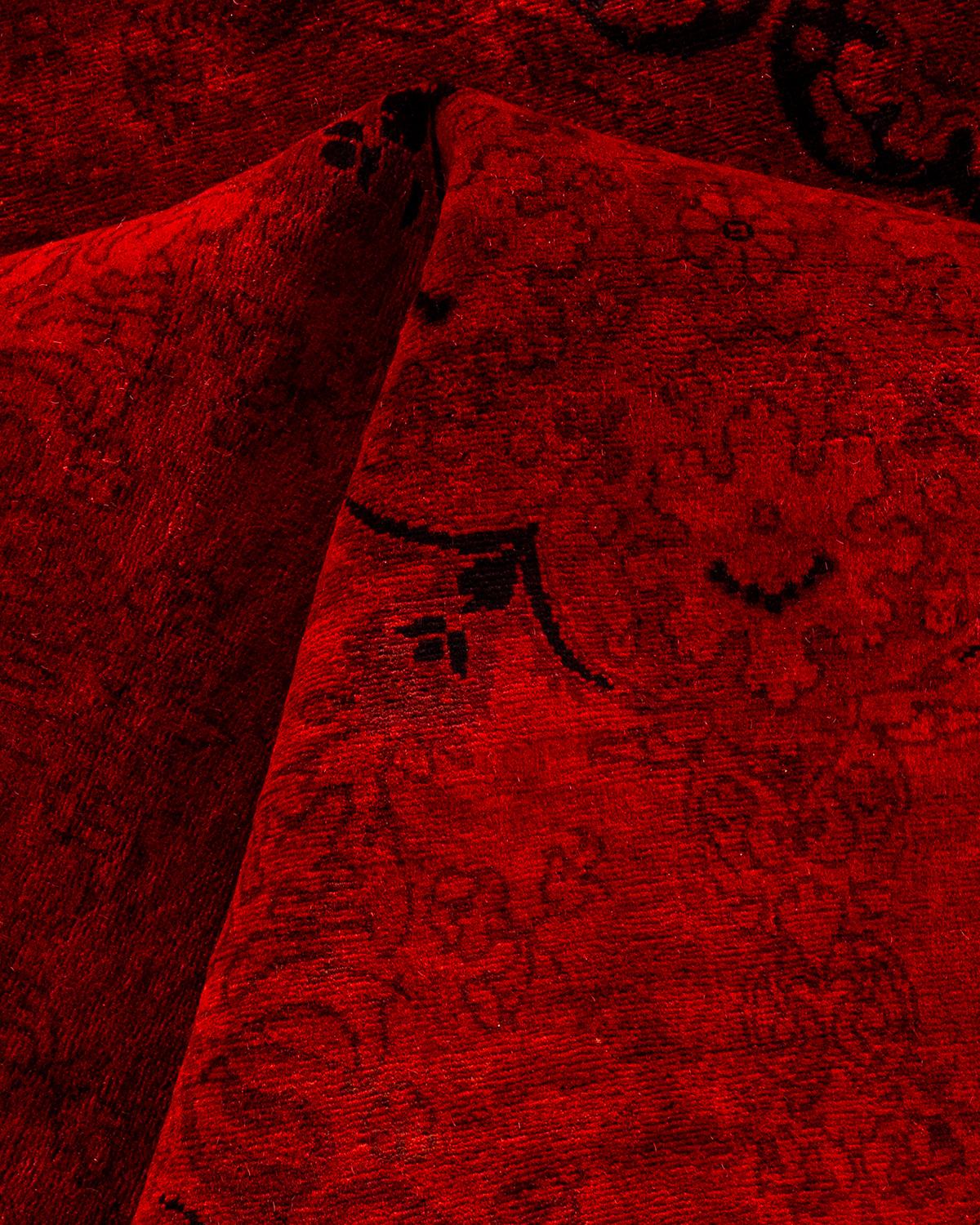 Contemporary Overdyed Hand Knotted Wool Red Area Rug im Angebot 1