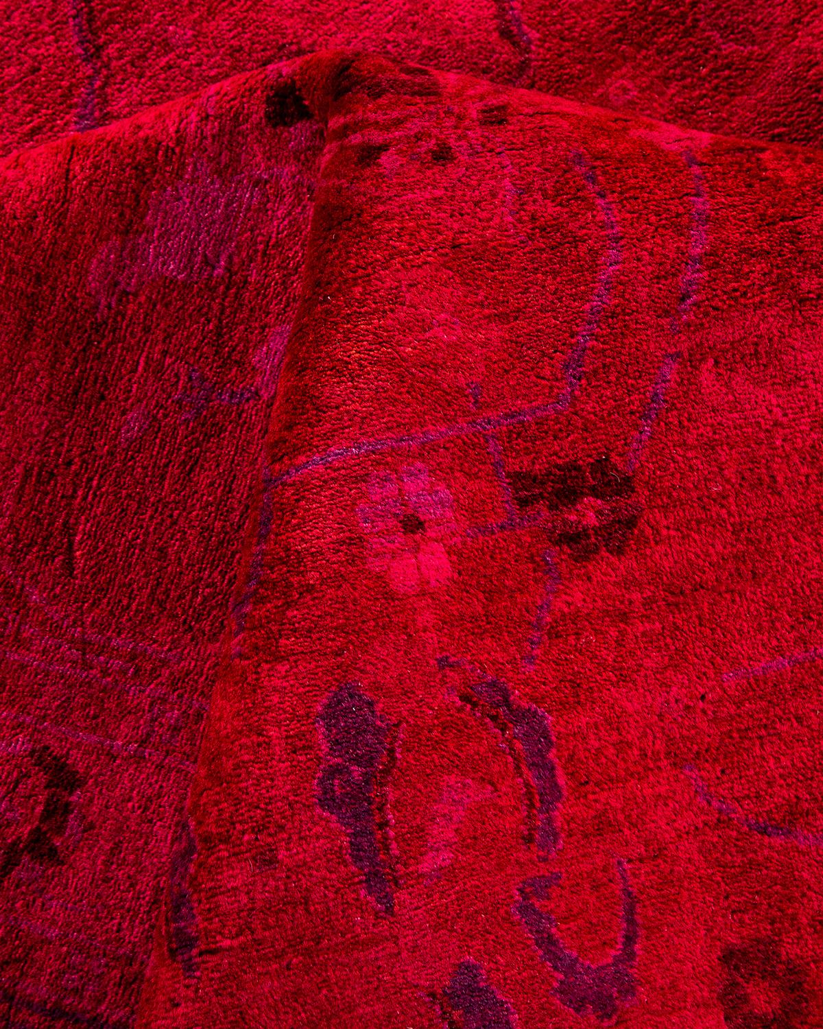 Alfombra de lana roja teñida a mano contemporánea en venta 1