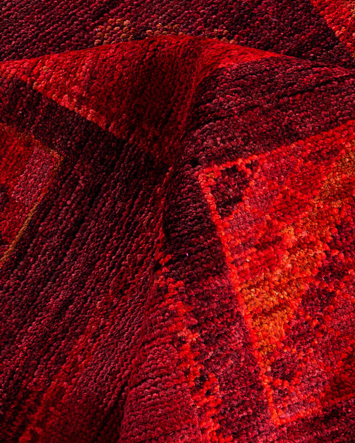 Contemporary Overdyed Hand Knotted Wool Red Area Rug im Angebot 1