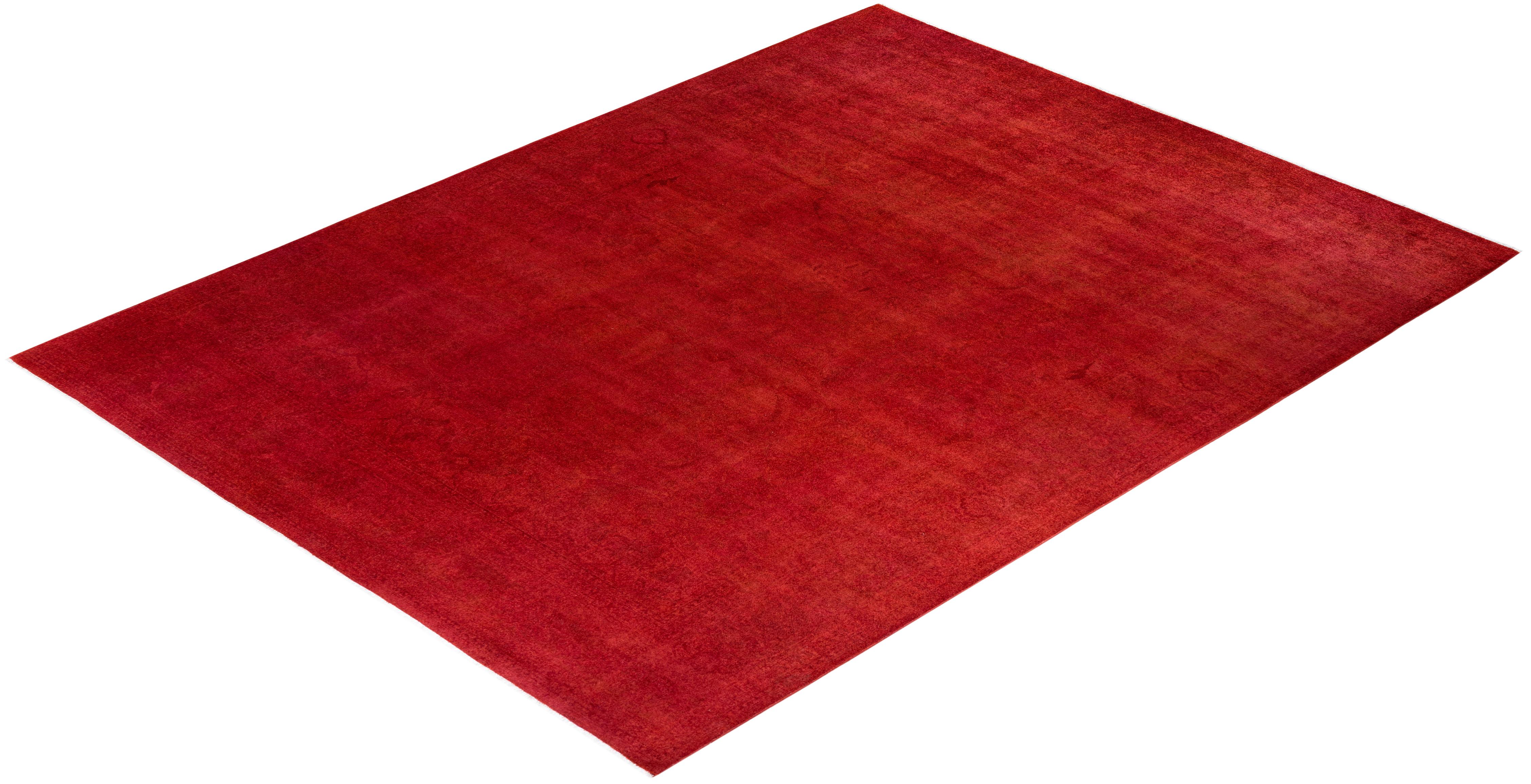 Contemporary Overdyed Hand Knotted Wool Red Area Rug im Angebot 2