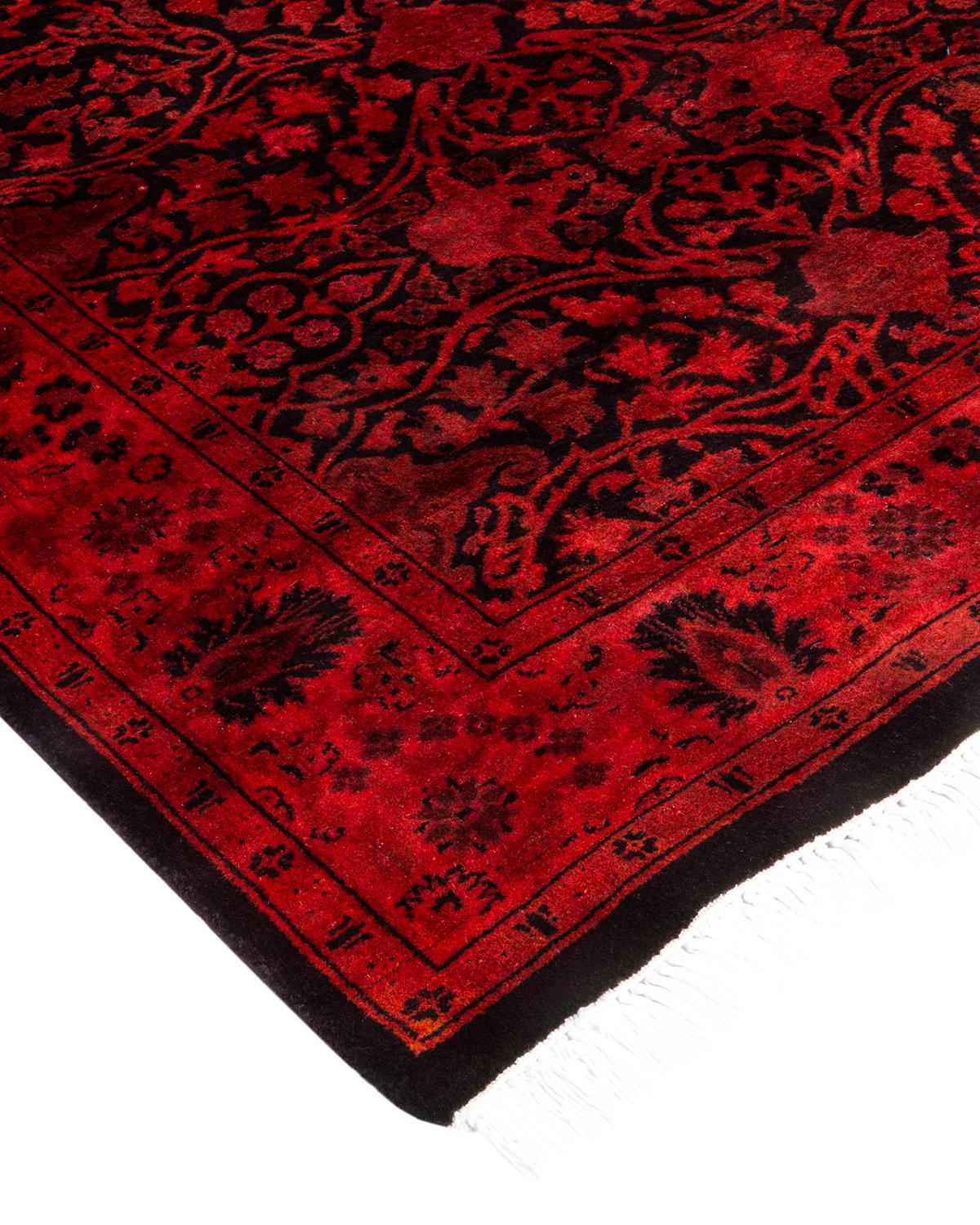 Vibrance-Teppiche sind der Inbegriff von Klassik mit Pfiff: traditionelle Muster in leuchtenden Farben gefärbt. Jeder handgeknüpfte Teppich wird mit einem 100% natürlichen botanischen Farbstoff gewaschen, der verborgene Nuancen in den Mustern