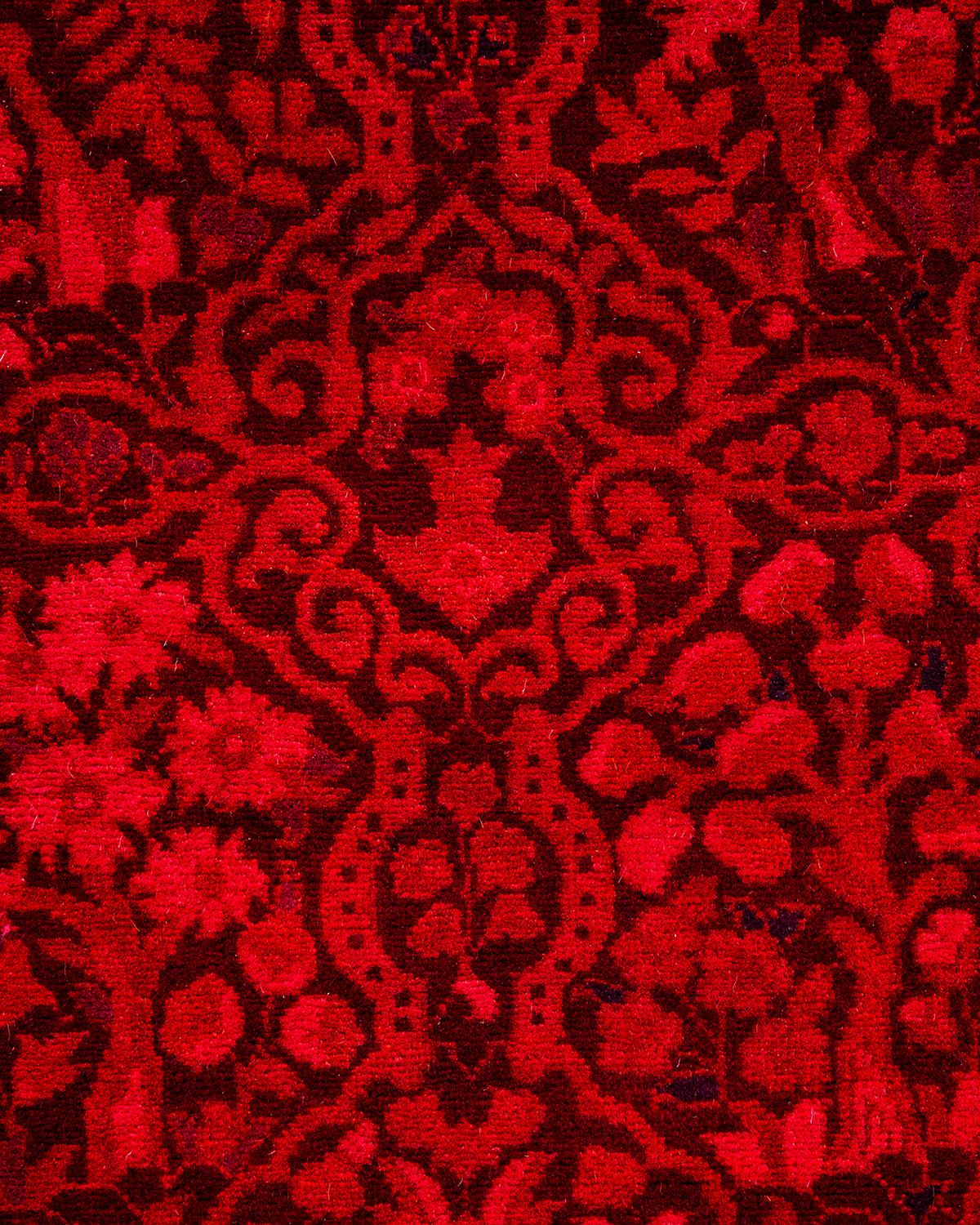 Pakistanais Chemin de table contemporain en laine surteinte nouée à la main rouge en vente