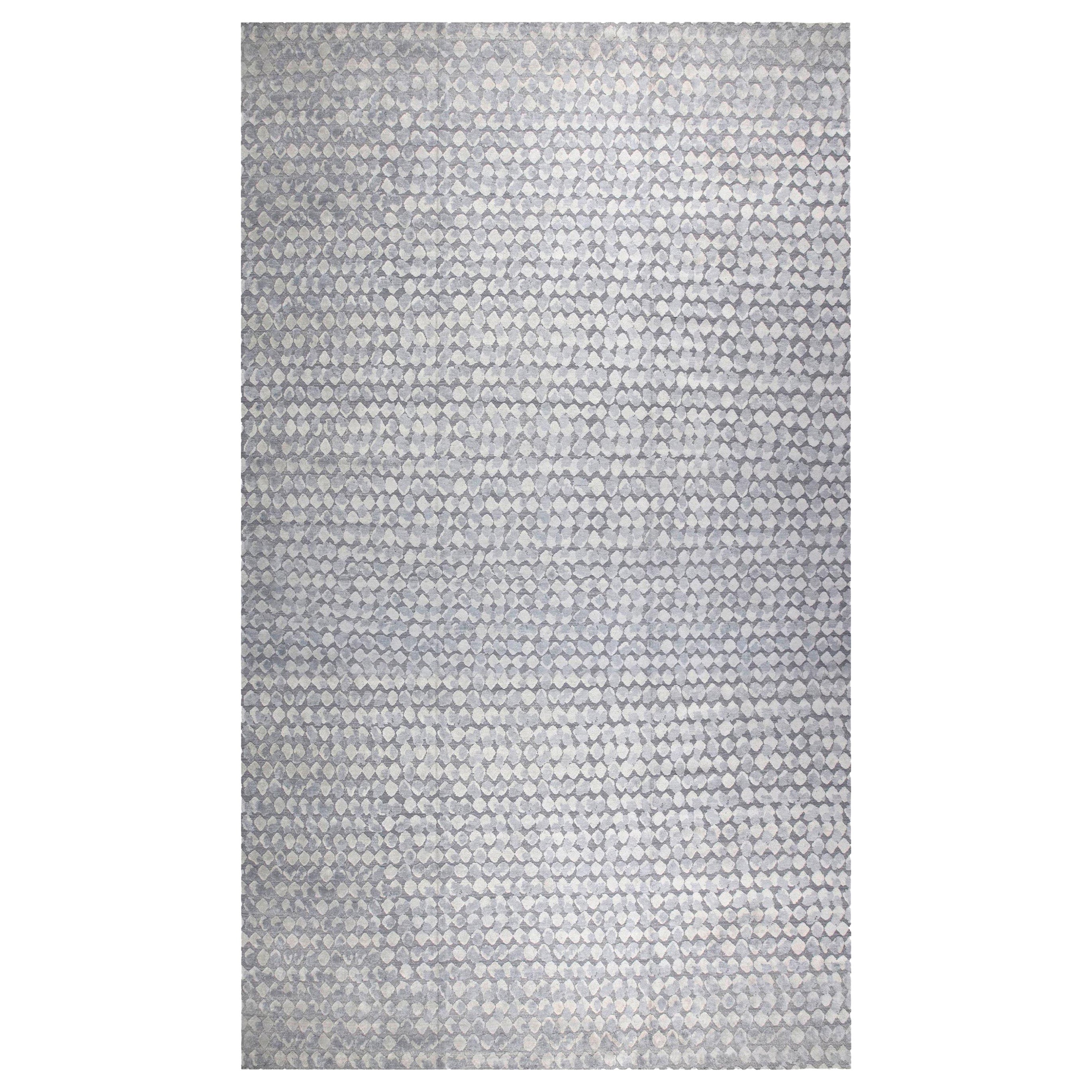 Zeitgenössischer übergroßer Pazifischer Kieselstein-Teppich aus Seide und Wolle von Doris Leslie Blau im Angebot