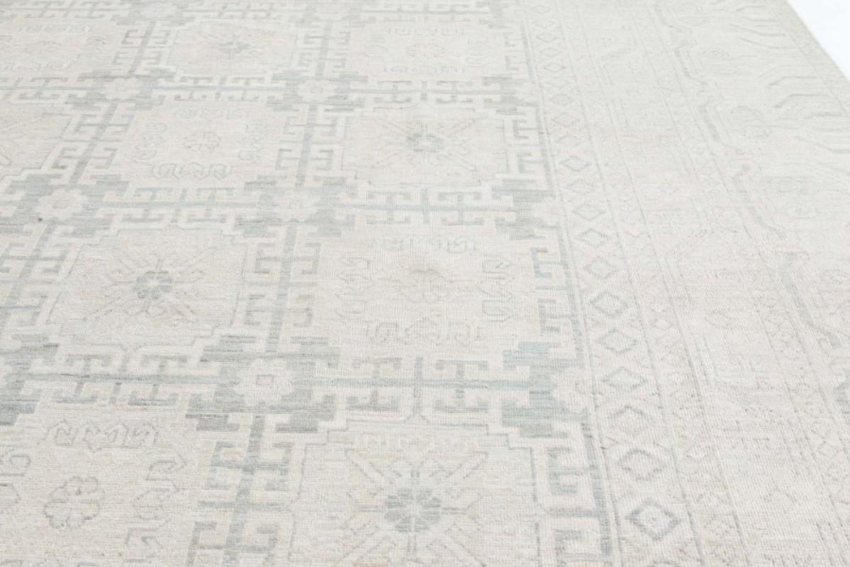 Zeitgenössischer übergroßer Samarkand-Teppich von Doris Leslie Blau (Moderne) im Angebot