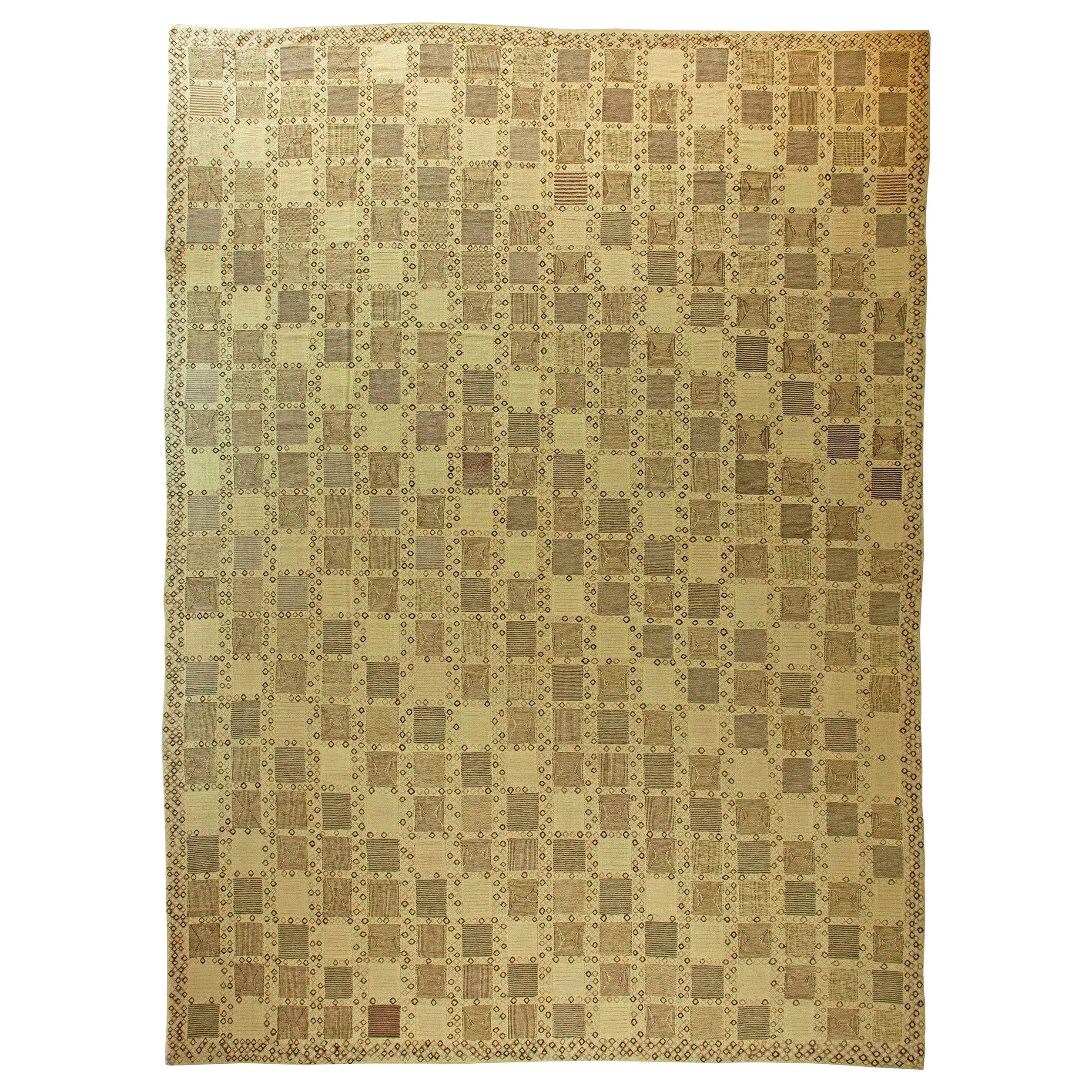 Tapis contemporain surdimensionné de design suédois par Doris Leslie Blau