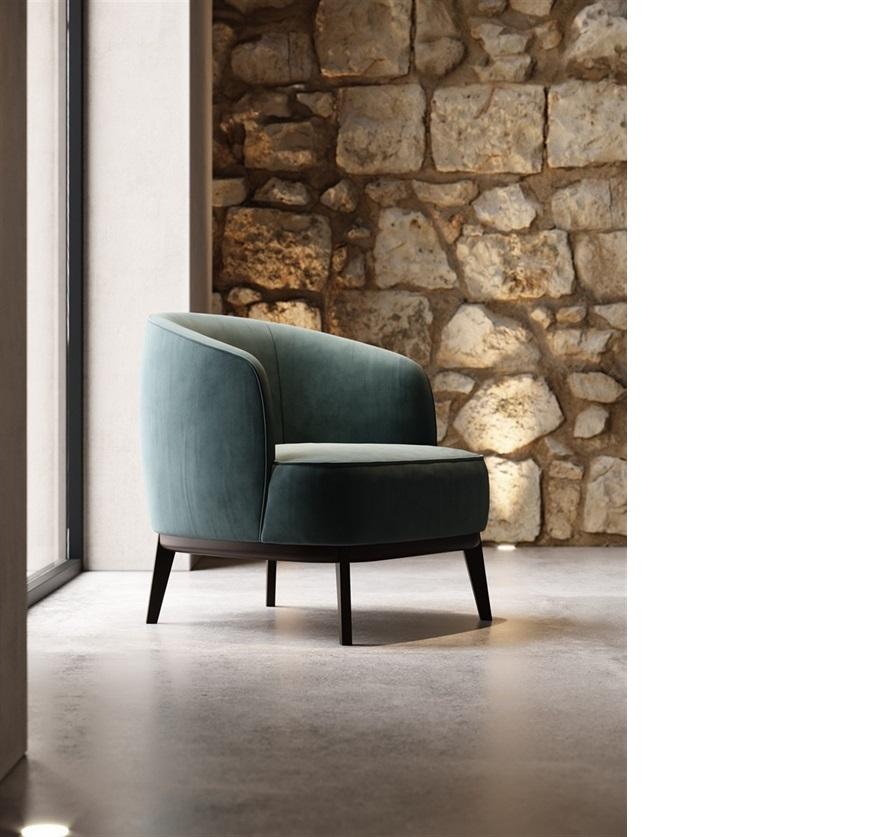 Zeitgenössisches Paar Faßsessel aus Auberginen-Samt - Mondo Design Studio (21. Jahrhundert und zeitgenössisch) im Angebot